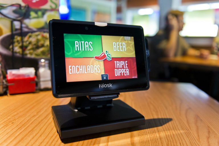 How Tablet Computers Are Revolutionizing Casual Dining
