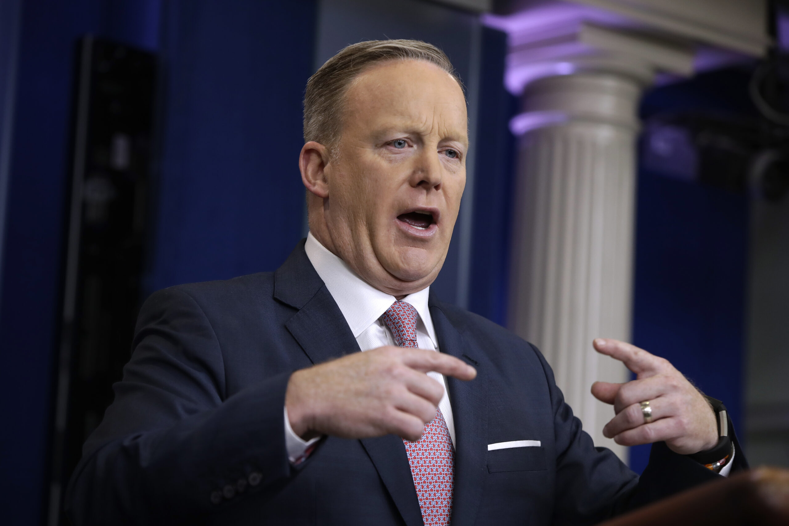 Spicer: Trump’s treatment of reporters has ‘been above and beyond’