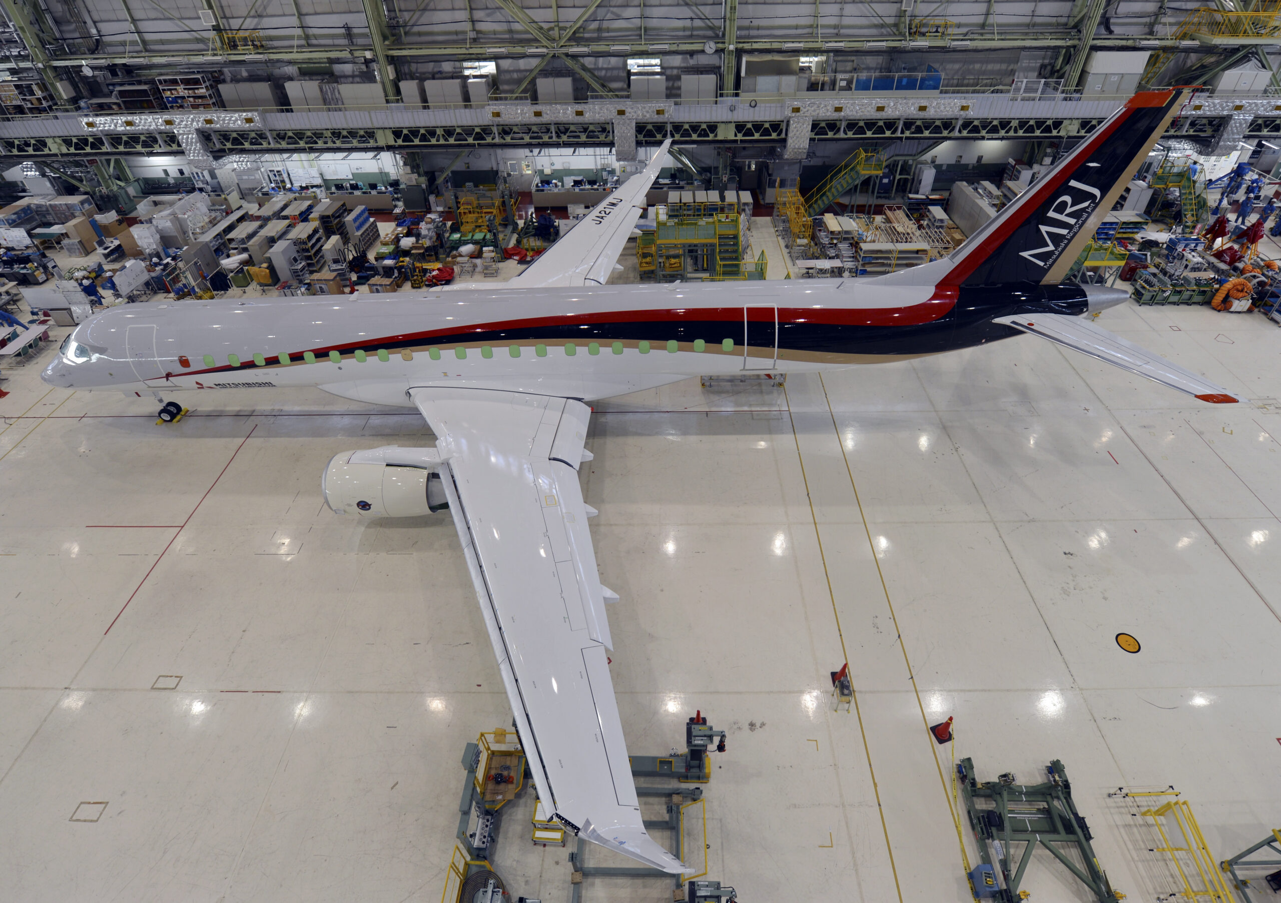 First Japan passenger jet in 4 decades rolling out