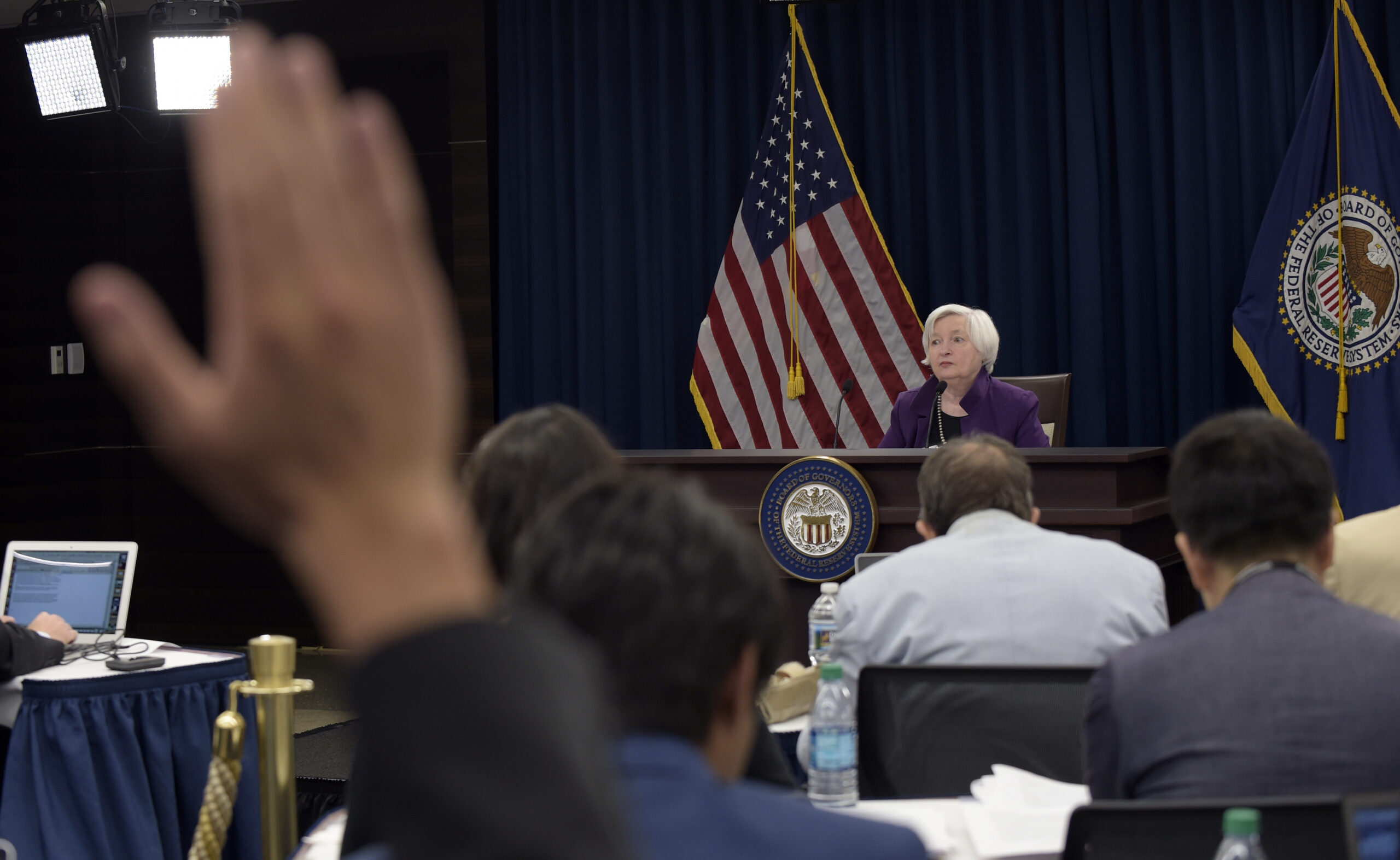 Fed officials split on the timing of shrinking $4.5 trillion balance sheet