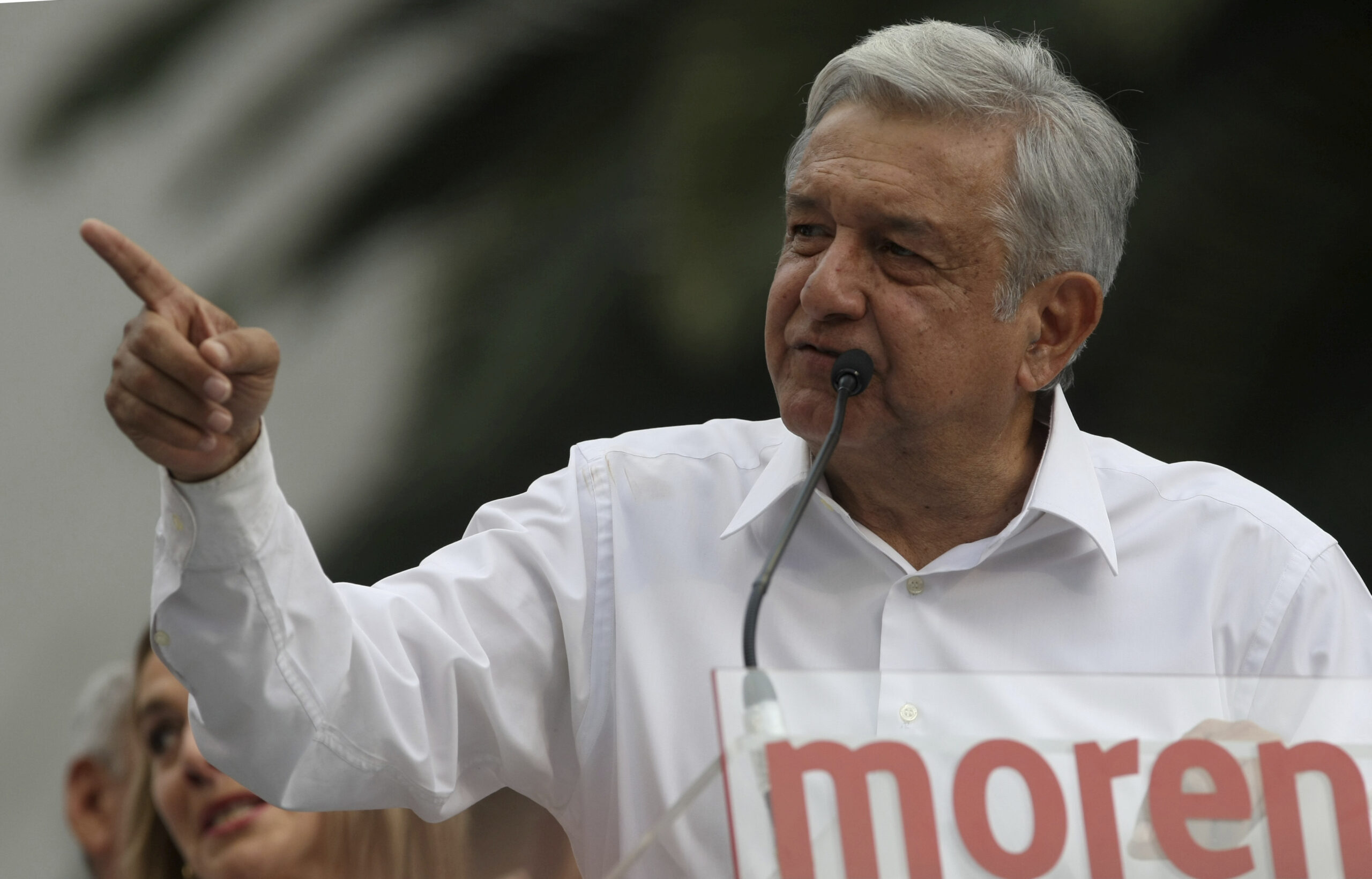 Leading Mexican presidential candidate targets Trump
