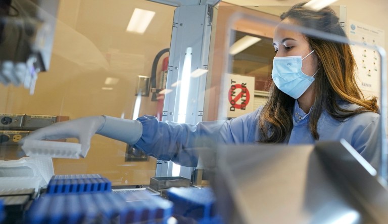 Democrats push for more home COVID-19 tests on shelves to counter omicron