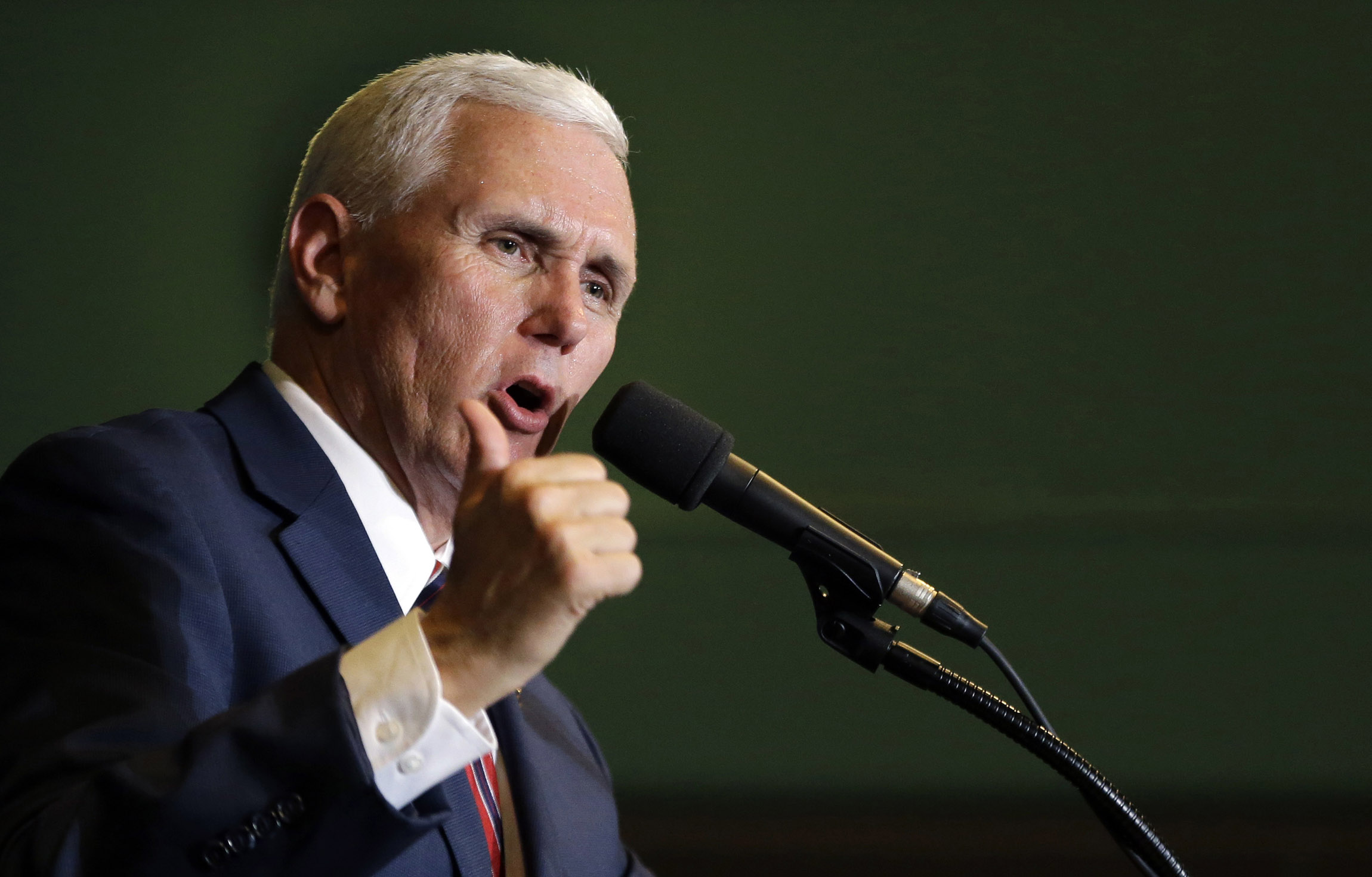 Pence bashes Clinton for email on playing down ‘American heroes’ killed in Benghazi
