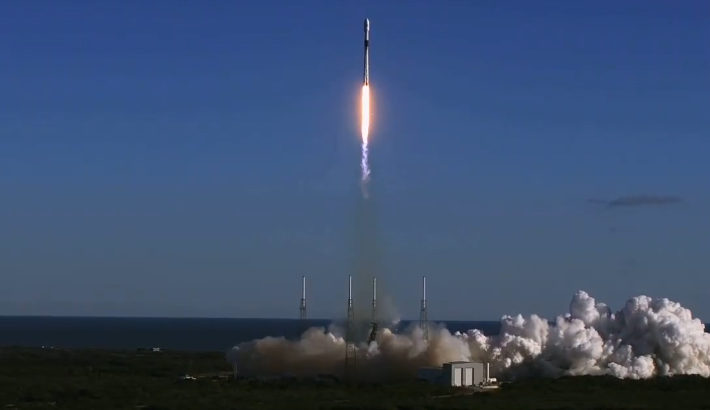 SpaceX completes first national security mission