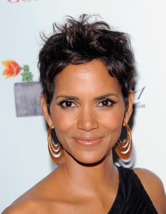 Halle moving to France?