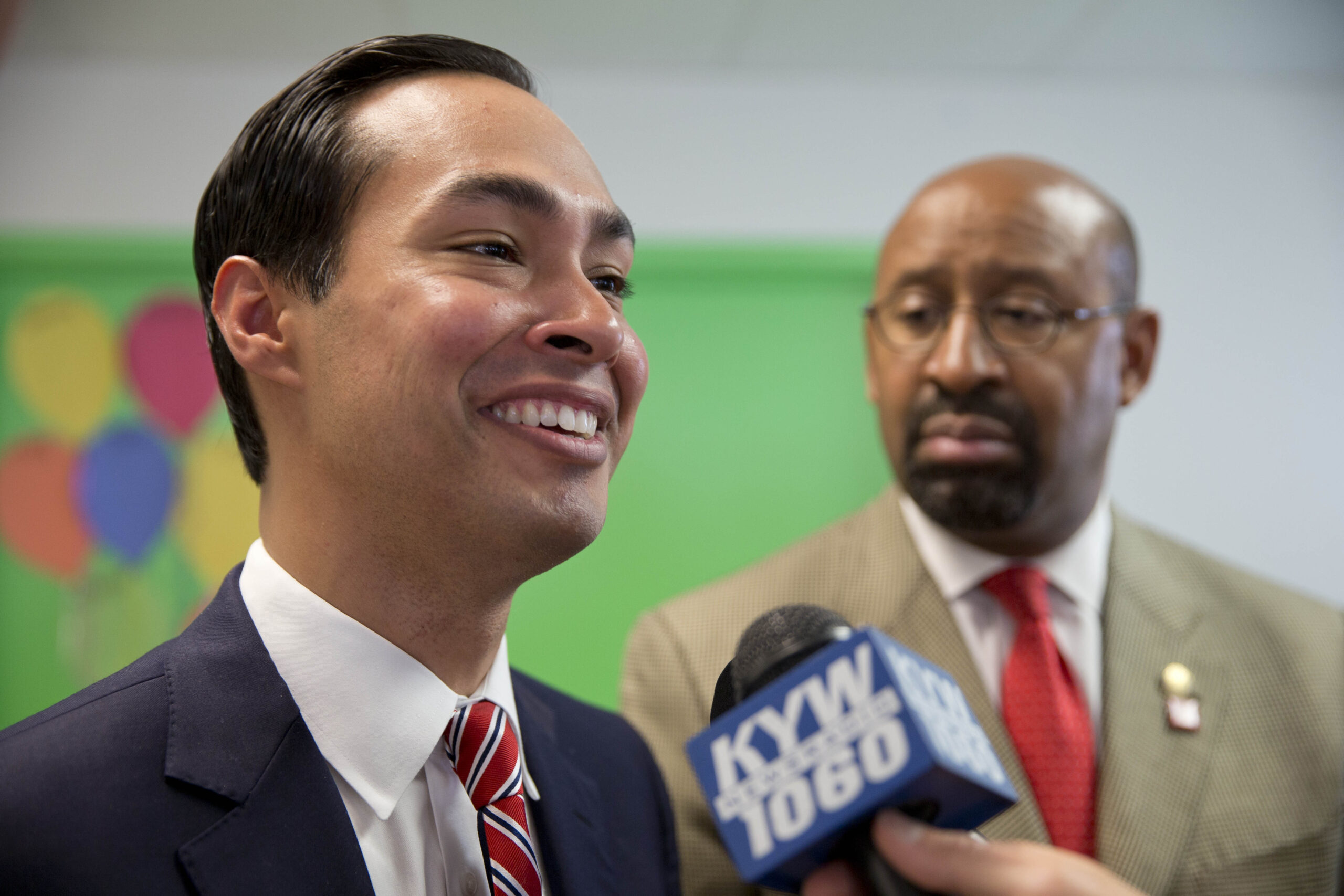 Castro: Hispanics key to US housing sector future