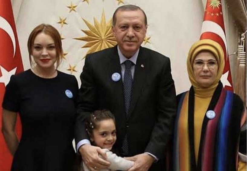 Lindsay Lohan meets with Turkish president to talk about Syrian refugees
