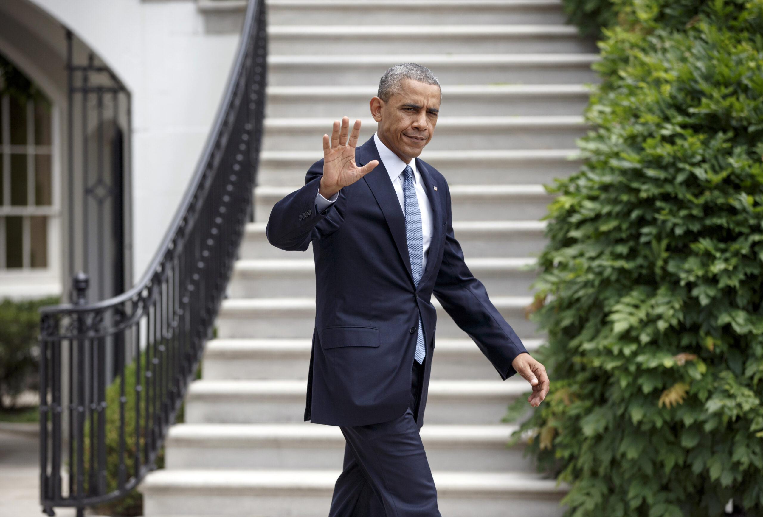 Analysis: Clinton impeachment shadows GOP lawsuit