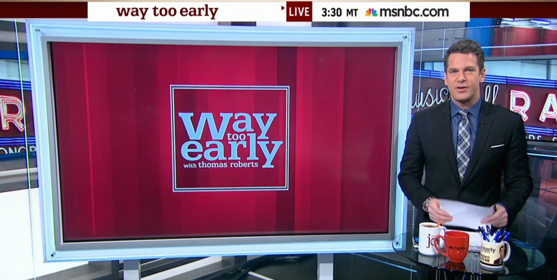 10 bizarre news moments from MSNBC’s Thomas Roberts