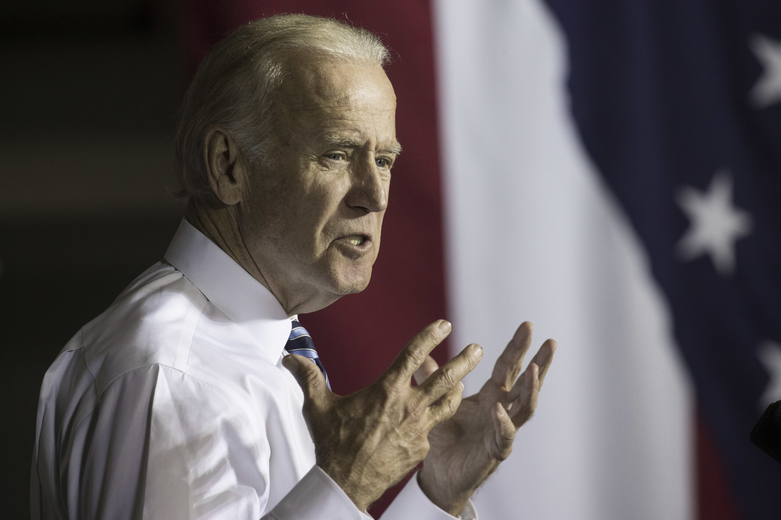 Biden: Dems are blowing off the middle class