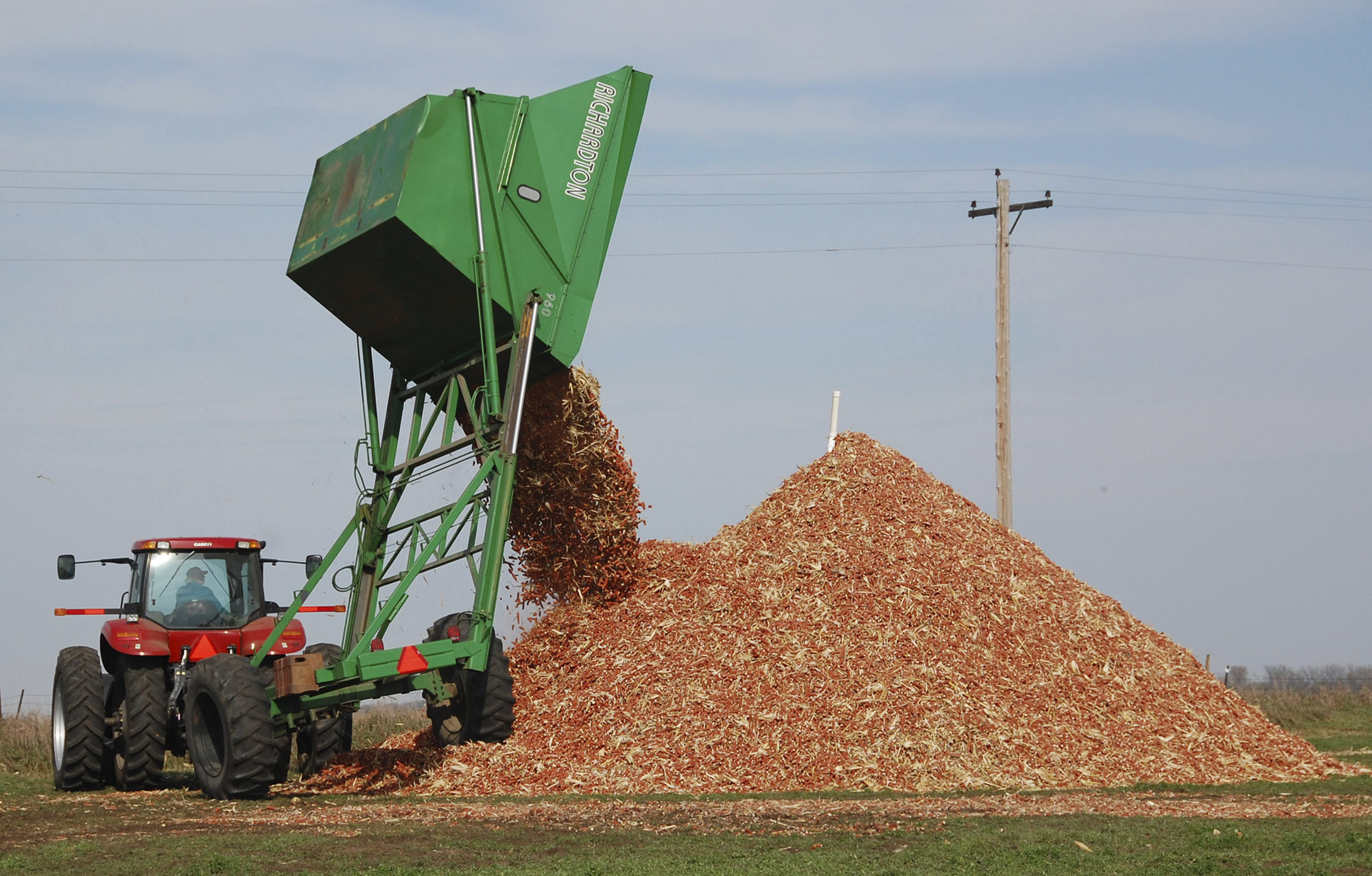 Cellulosic ethanol from cornfields is dirtier than gasoline, study suggests