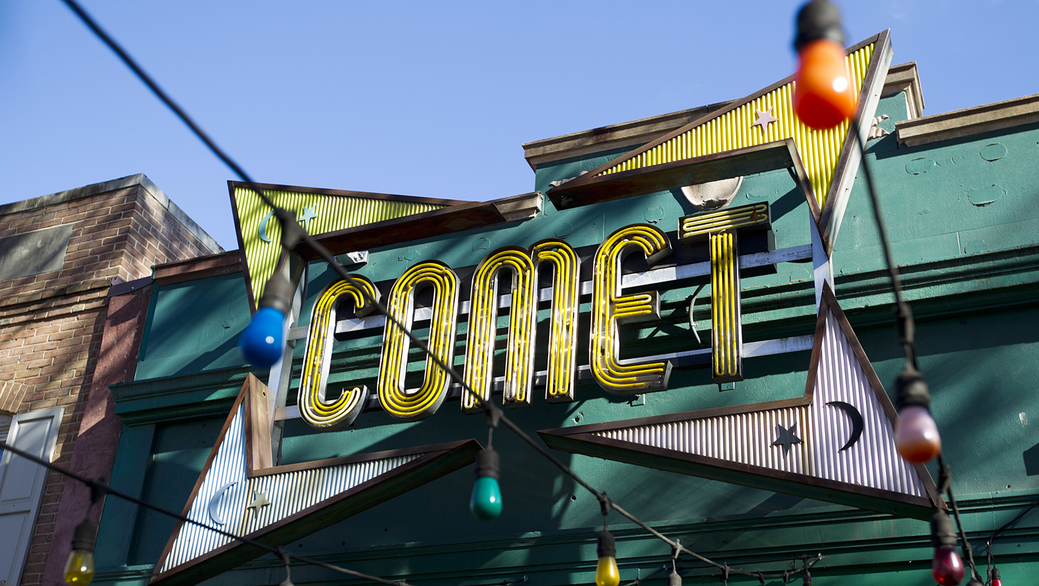 Hillary Clinton sent pizzas from ‘Pizzagate’ restaurant to after school literacy program following election