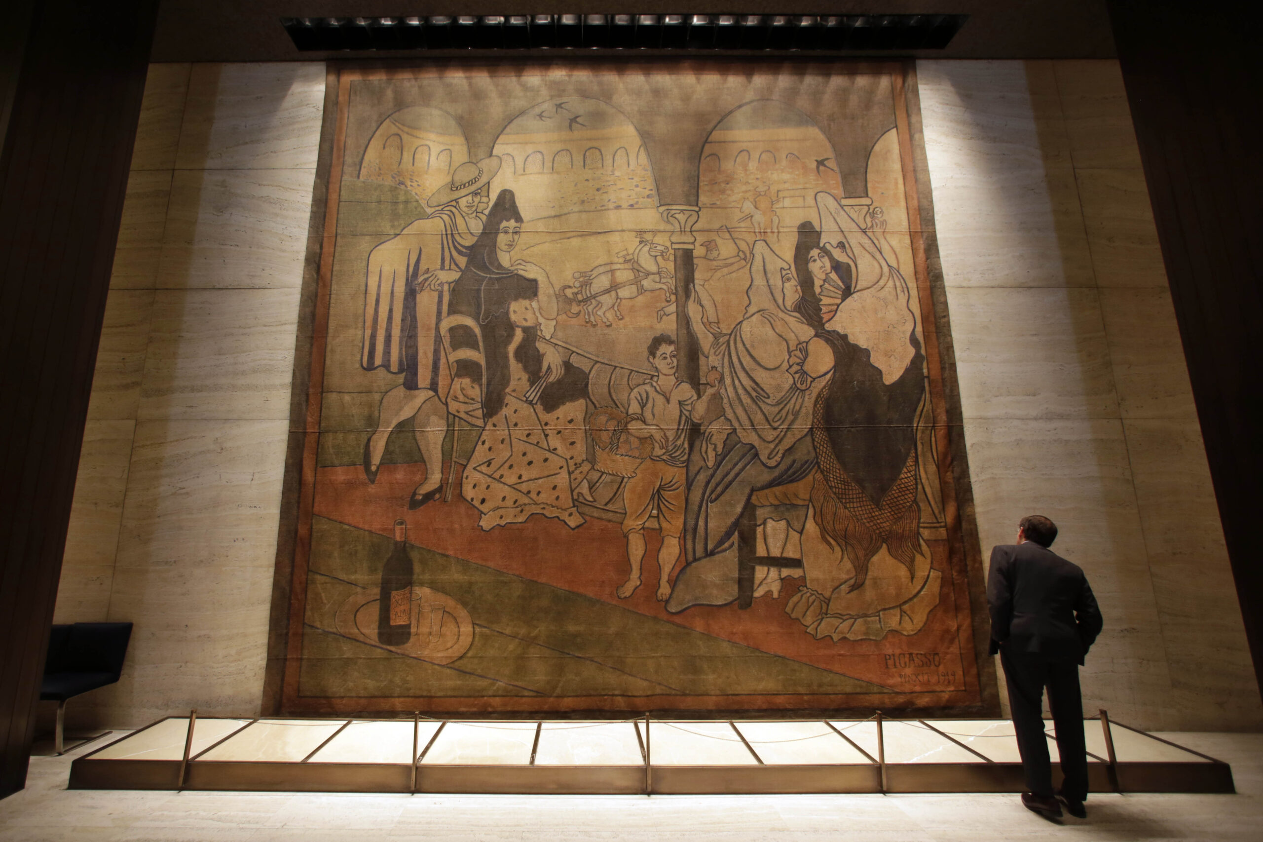 A farewell to art: NY eatery’s big Picasso to move