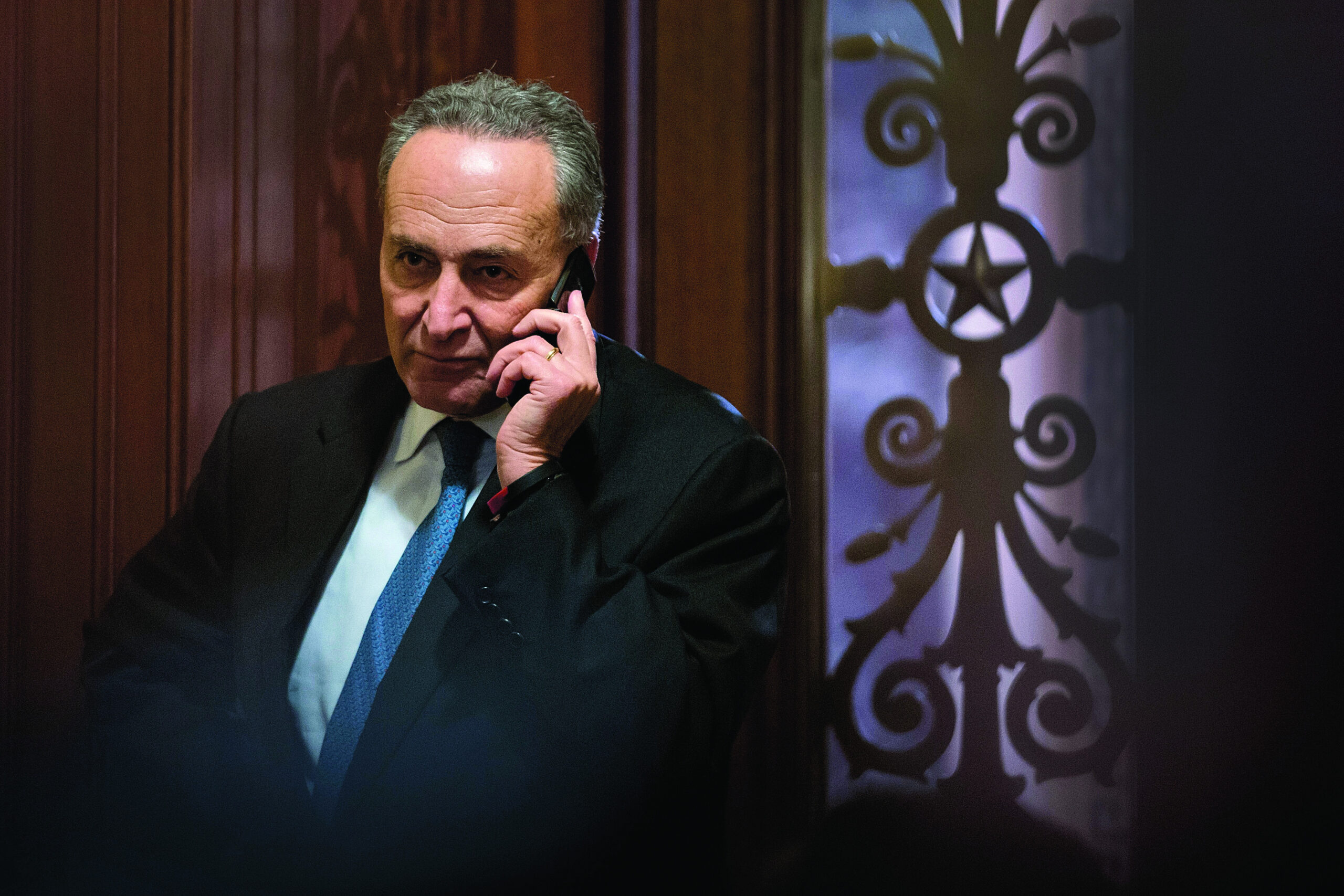 AP Sources: ‘Fiscal cliff’ deal emerging