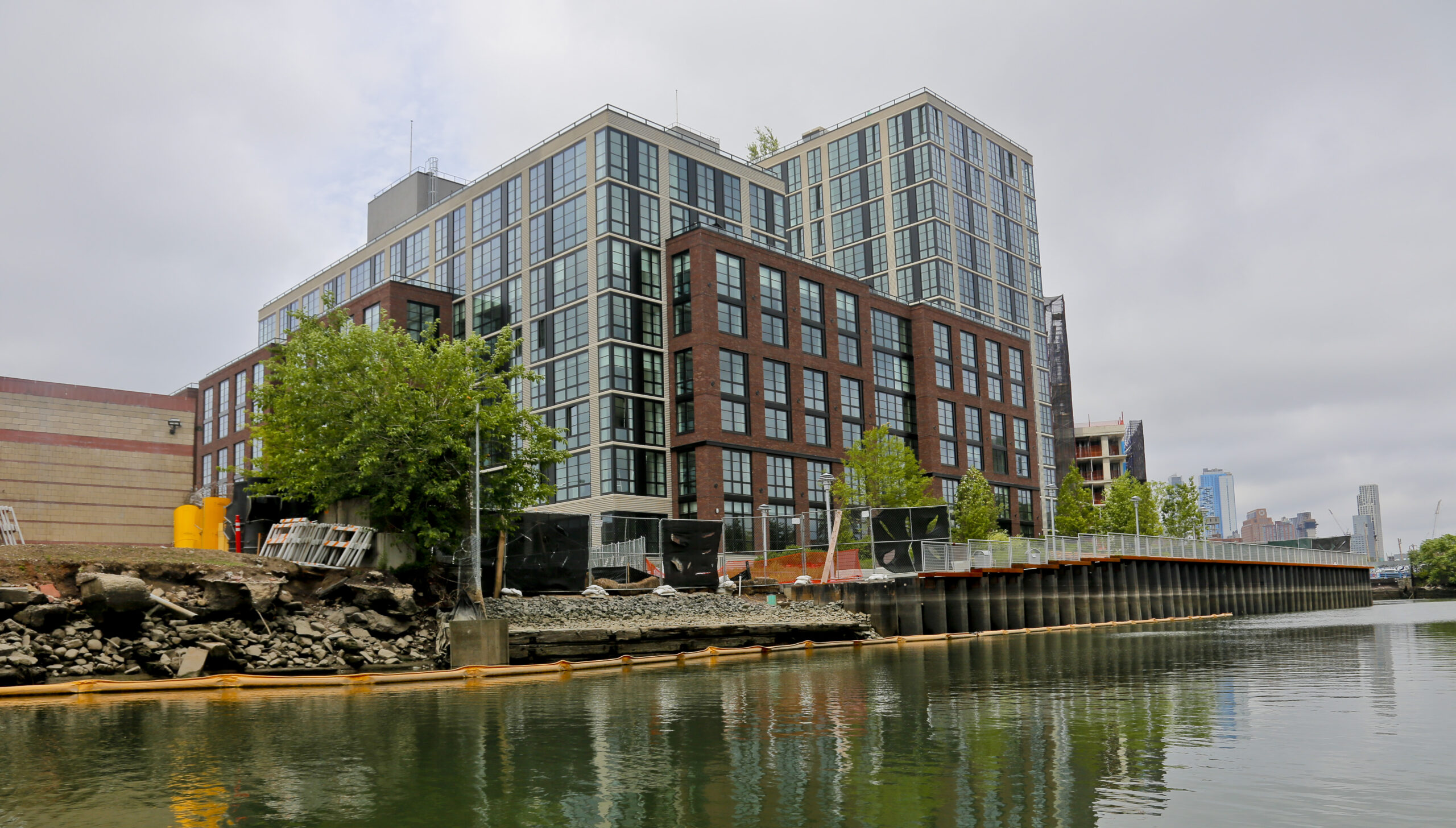 Some rent prices are coming down in Illinois