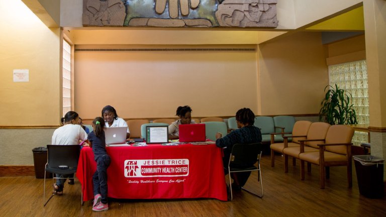 Health care exchange is vastly improved, users say