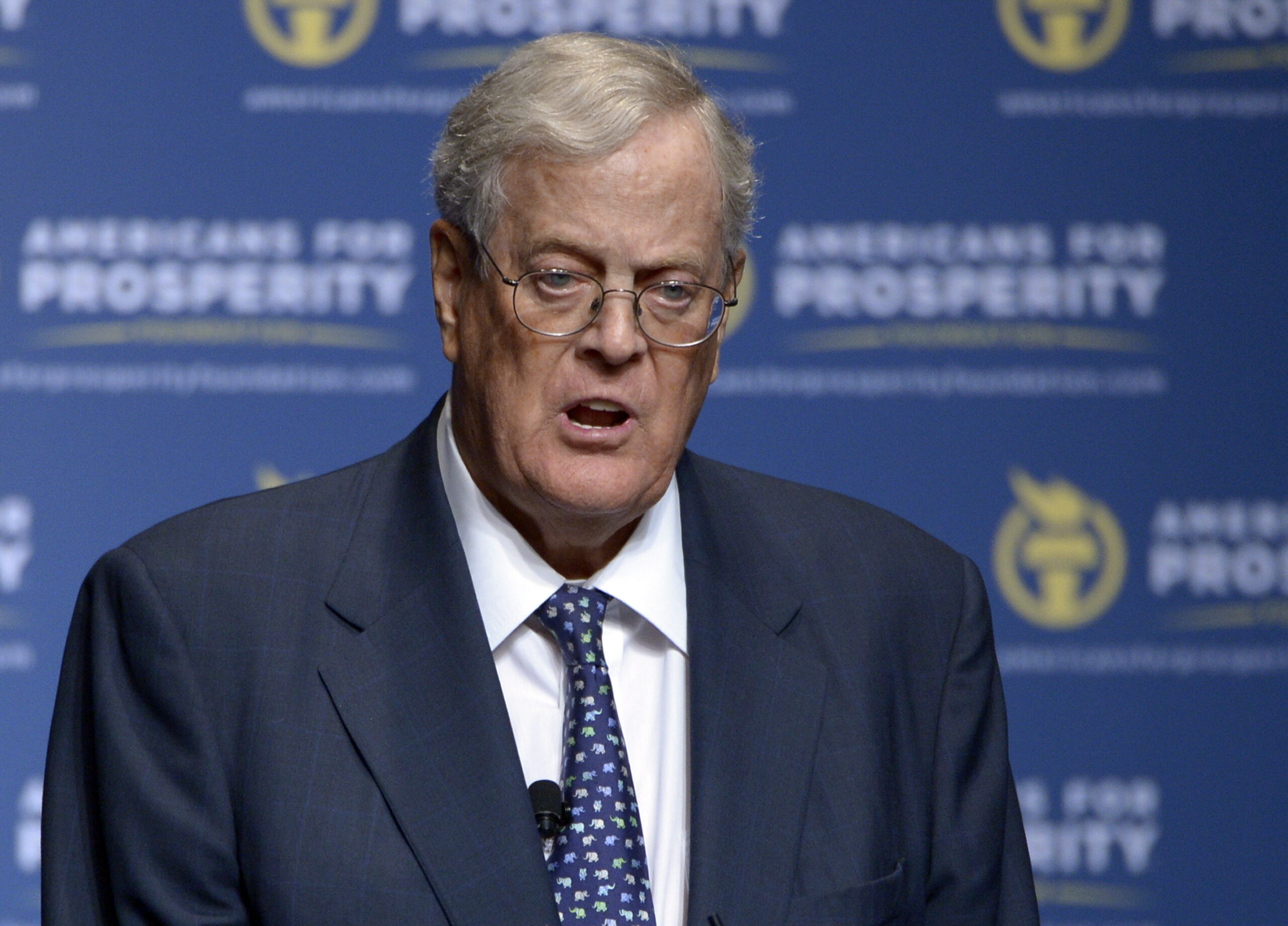 Koch brothers plan to spend $889 million in 2016