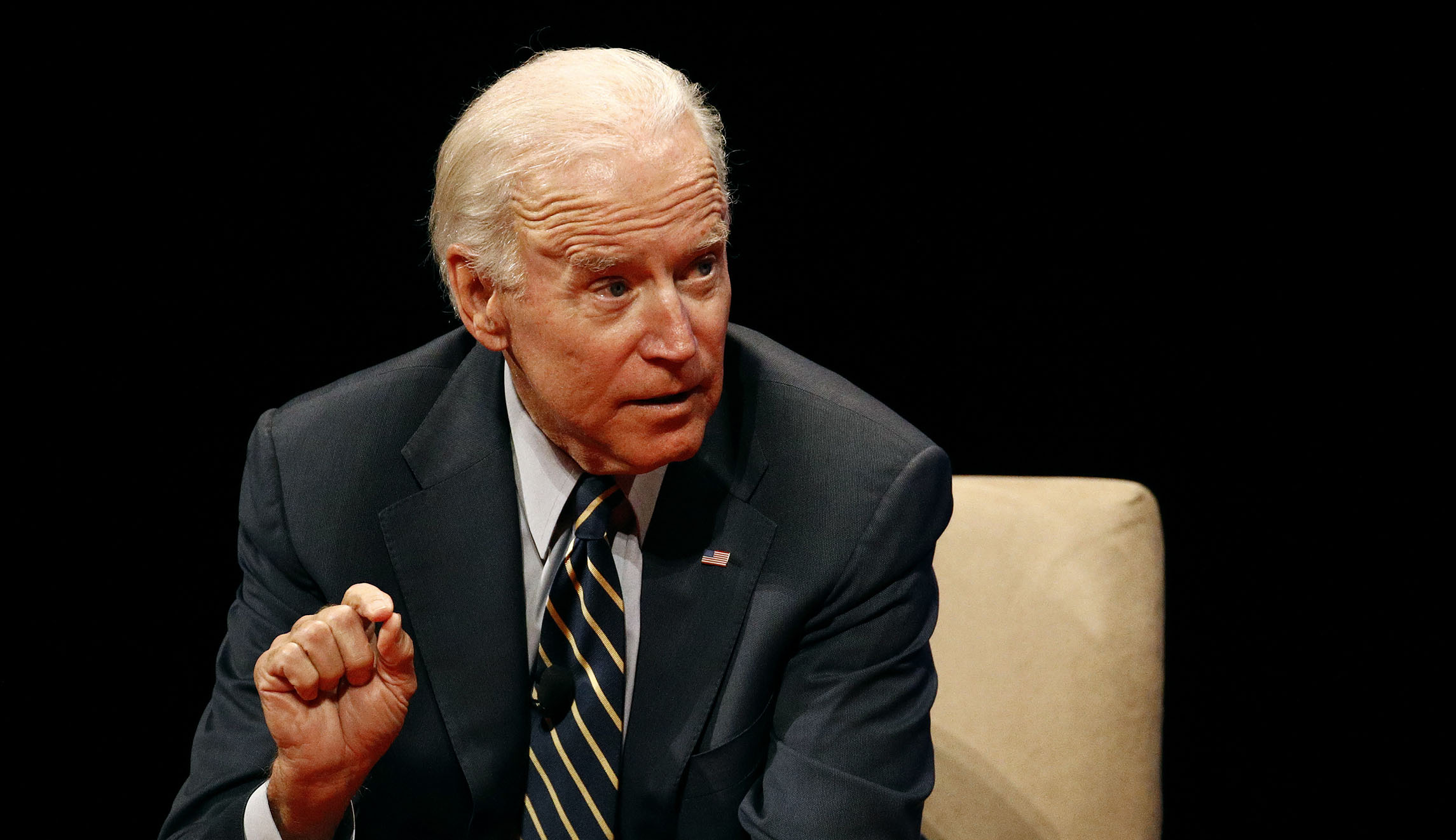 House Intel expands Trump dossier probe, sends questionnaire to former Biden officials