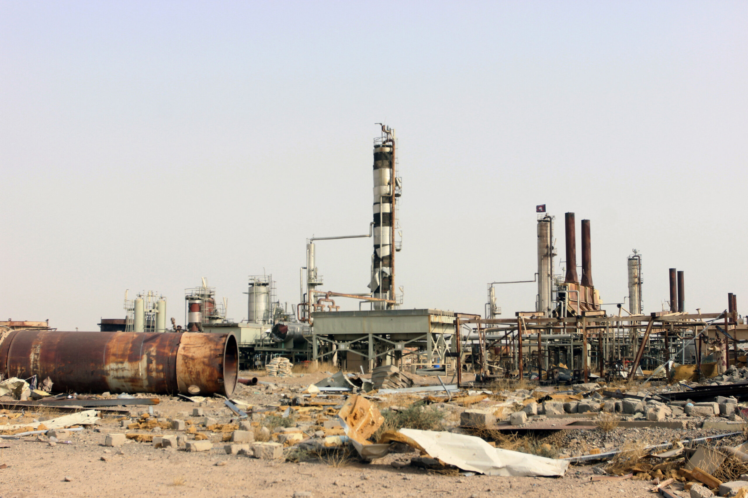 Report: Price of gas quadruples for Islamic State after airstrikes
