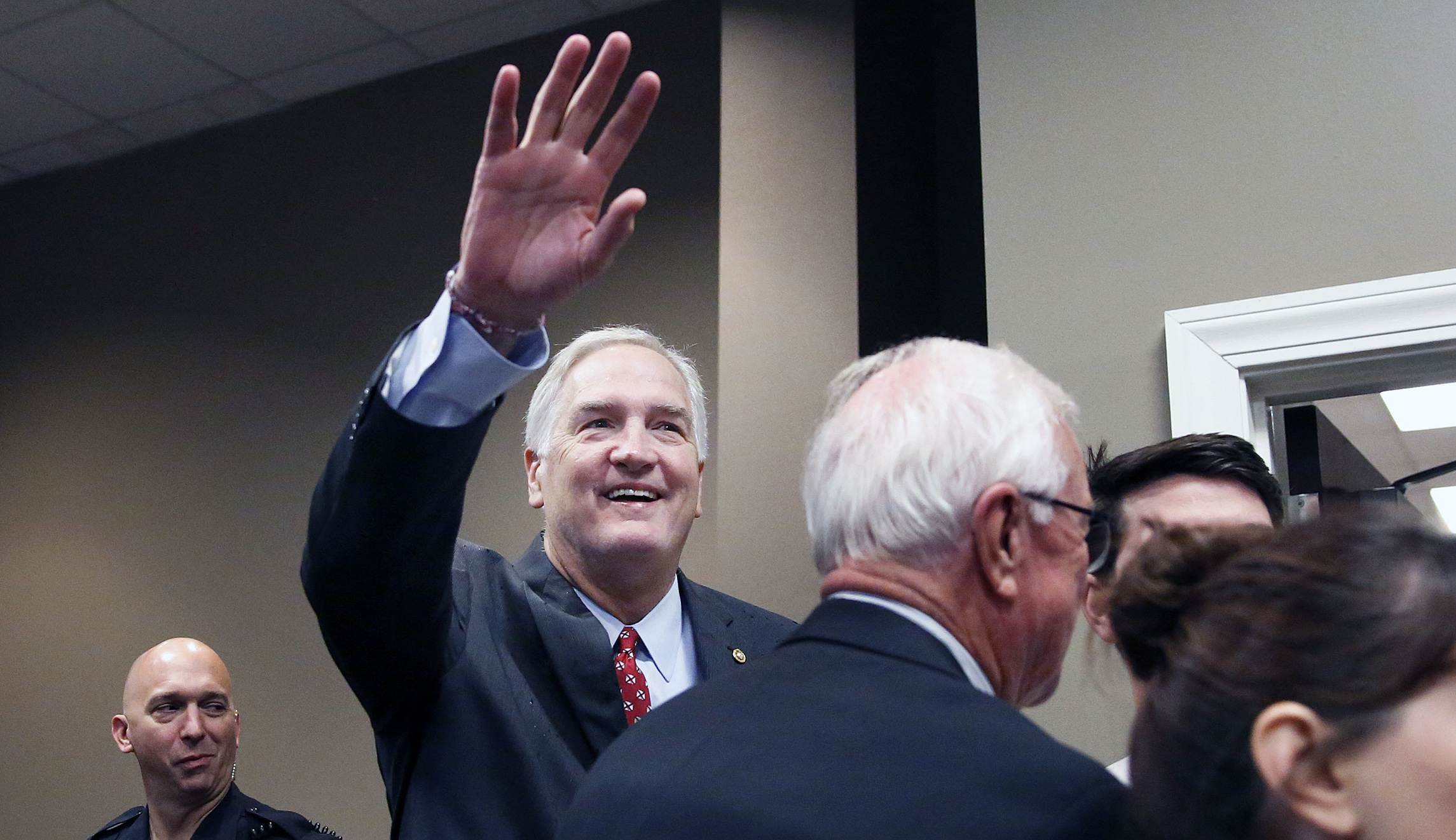 Trump endorses Sen. Luther Strange in Alabama special election