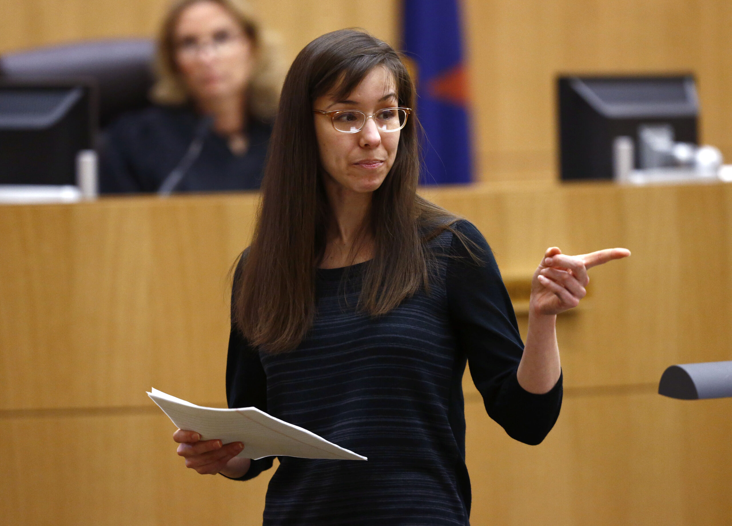 Jodi Arias asks for life term; jury deliberates