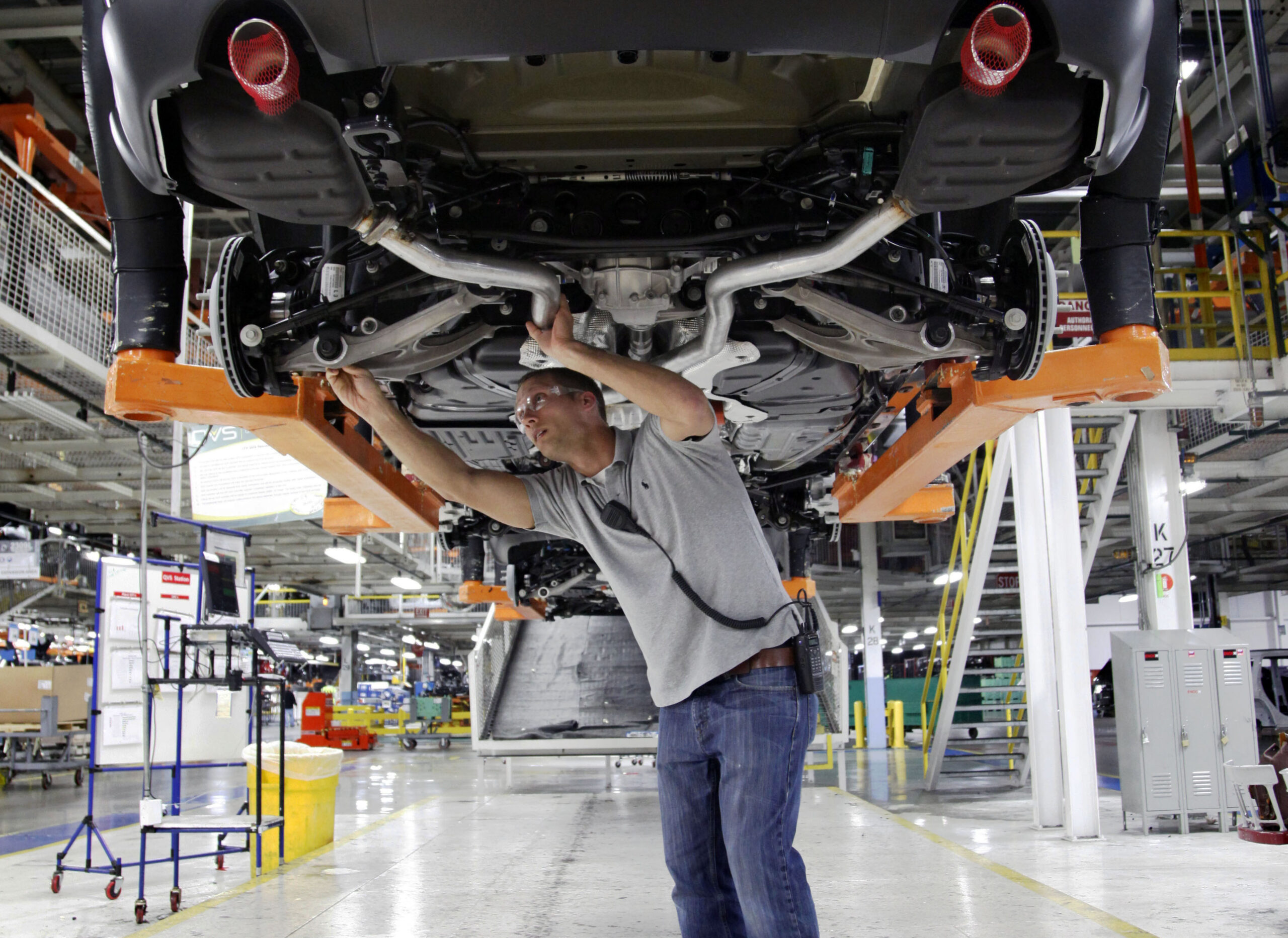 The political and economic impact of a UAW strike