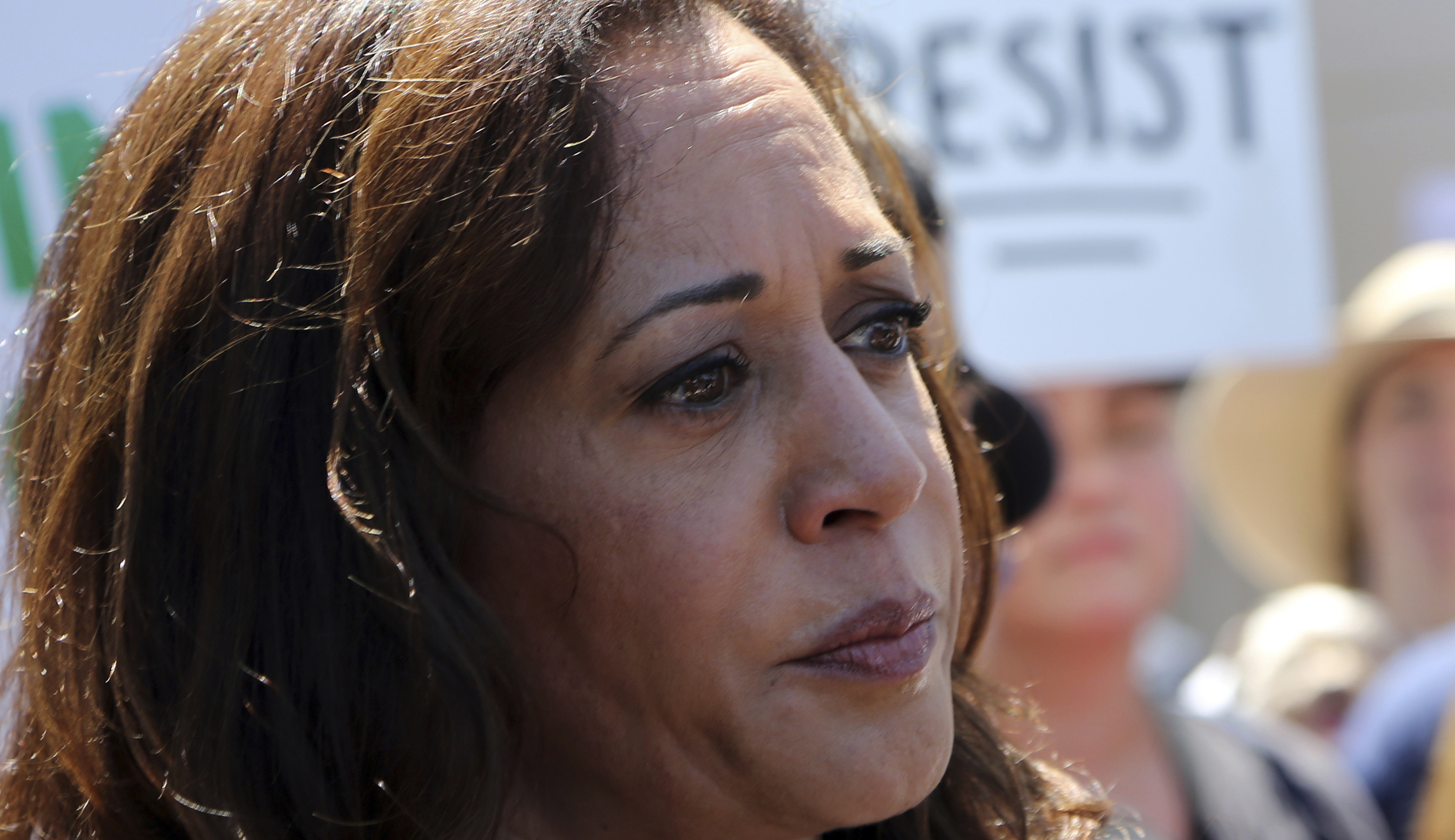 Dream Act supporters tie opponents to white nationalists