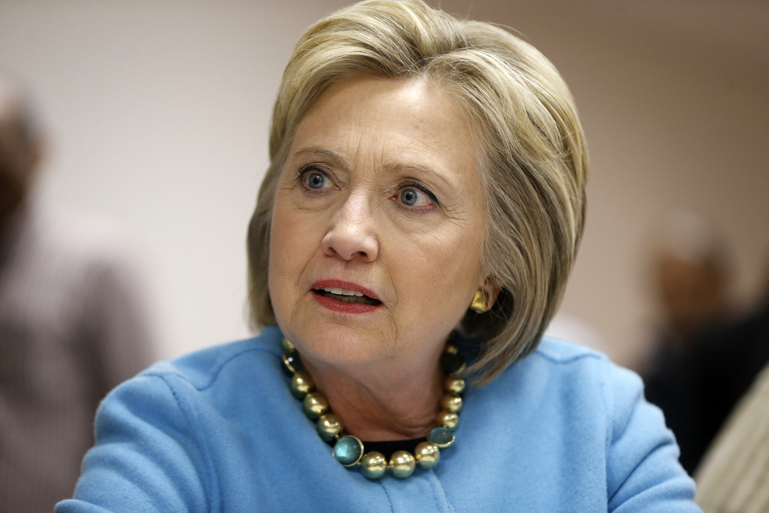 Judge rejects Clinton email release delay