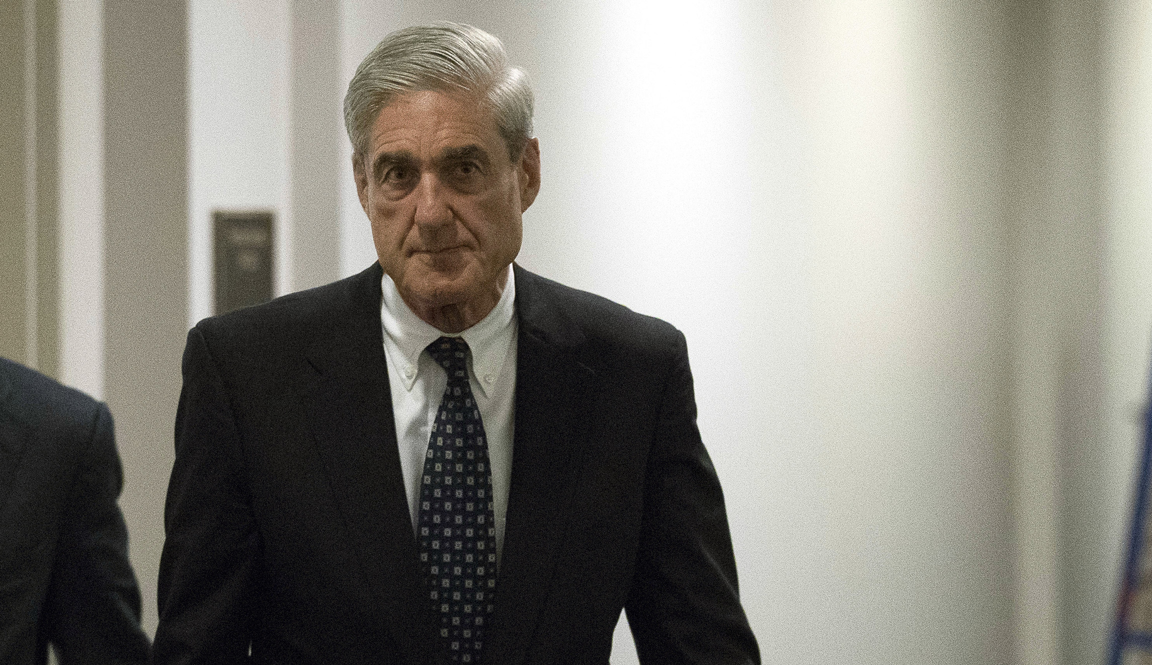 Robert Mueller lays out timeline for trial of Paul Manafort, Rick Gates