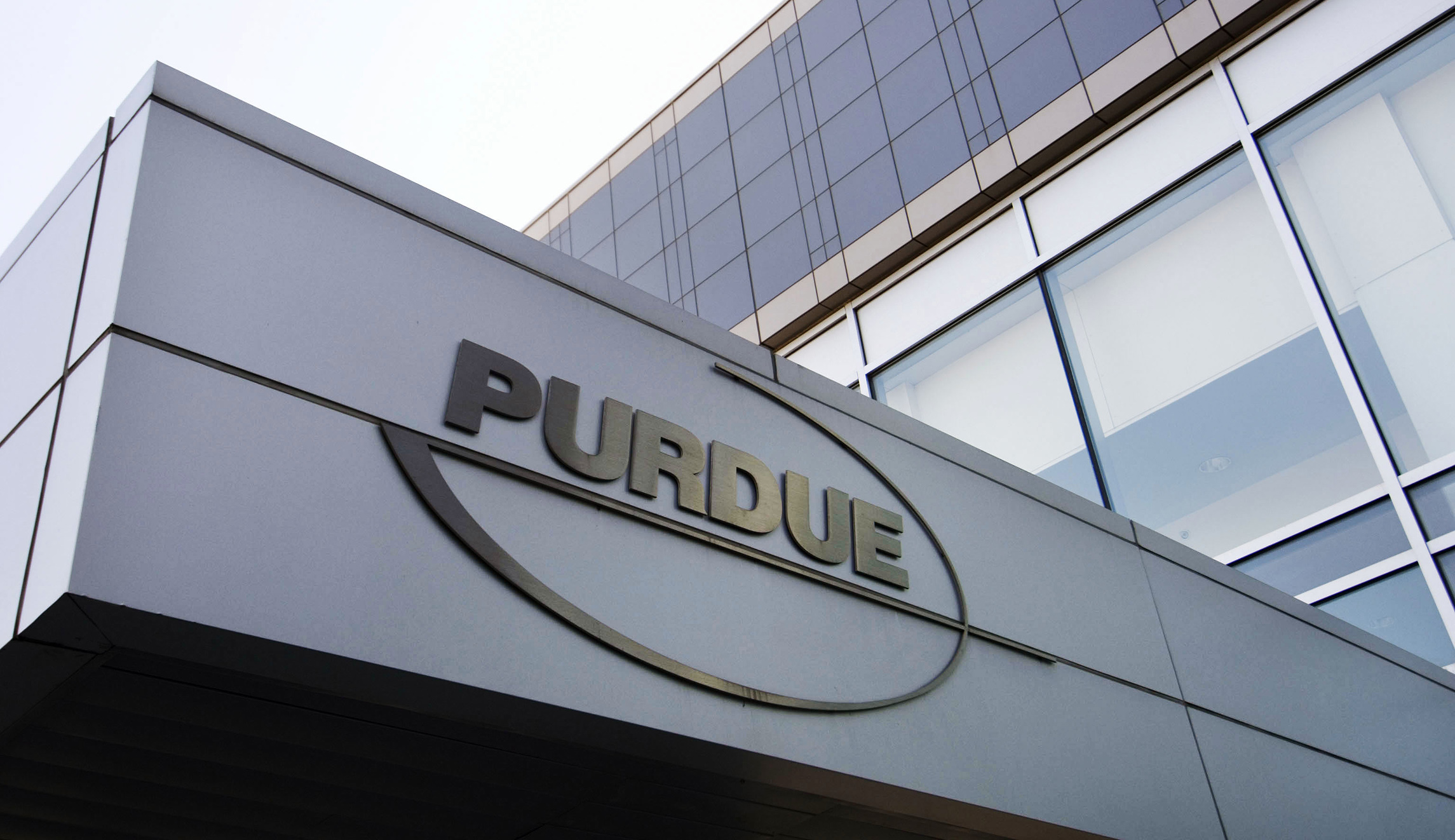 Opioid maker cites FDA decisions in defense against Ohio lawsuit