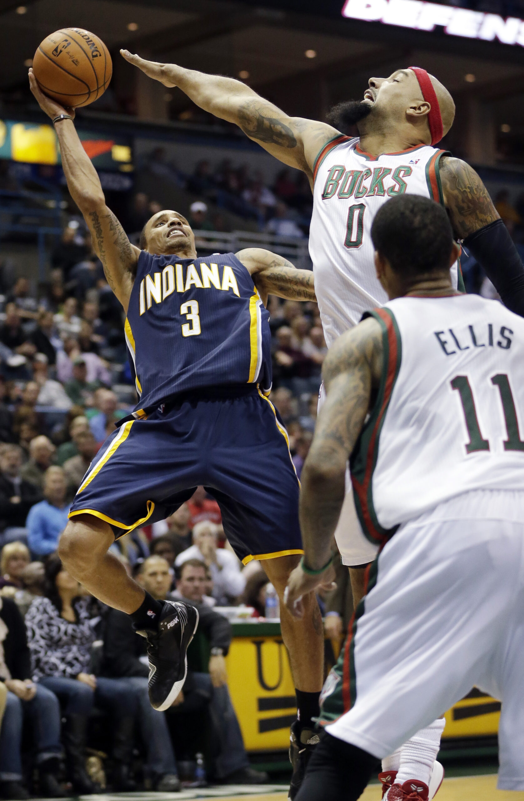 Jennings helps Bucks beat Pacers