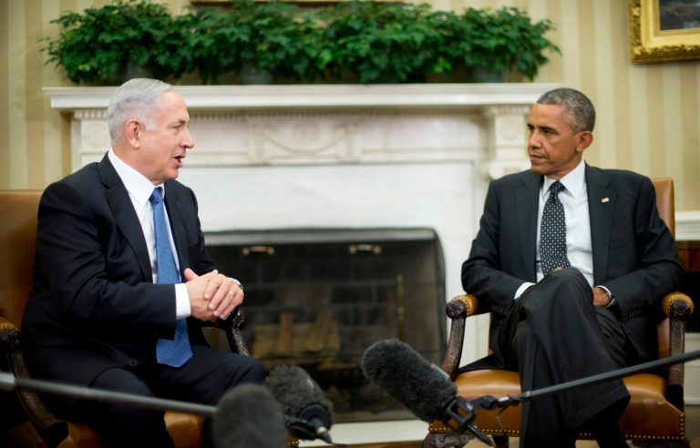 President Barack Obama meets with Israeli Prime Minister Benjamin Netanyahu in the Oval Office of the White House in Washington, Wednesday, Oct. 1, 2014. (AP Photo/Pablo Martinez Monsivais)