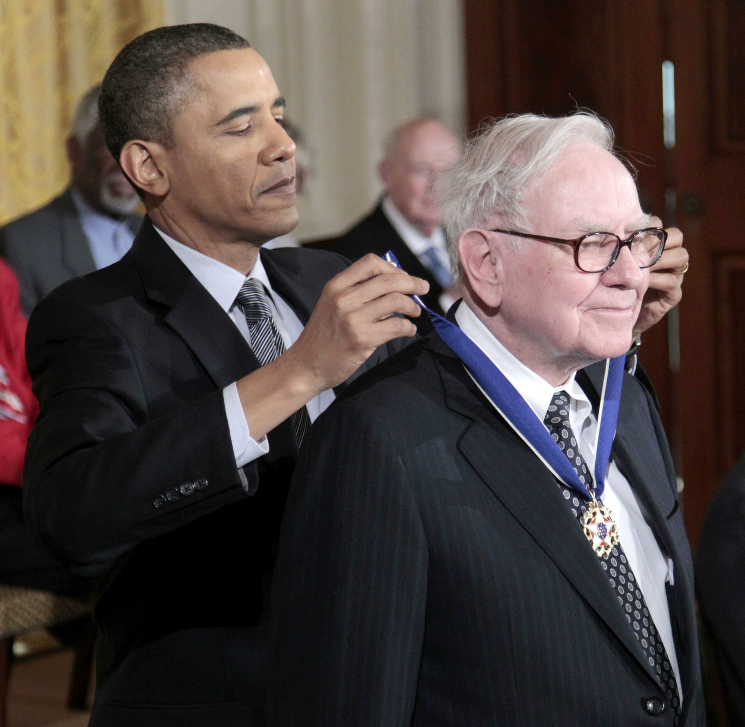 Is Barack buddy Buffett betting on bank bailout?