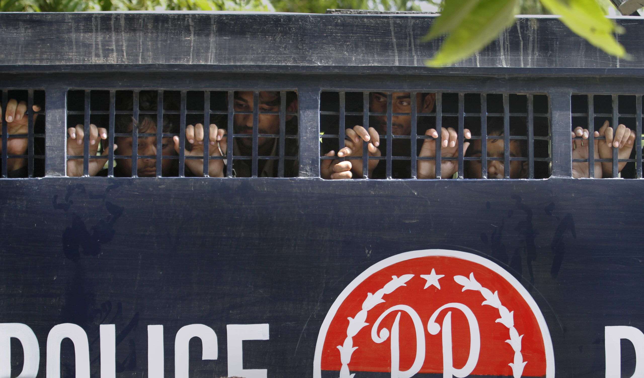 Pakistan arrests opposition activists