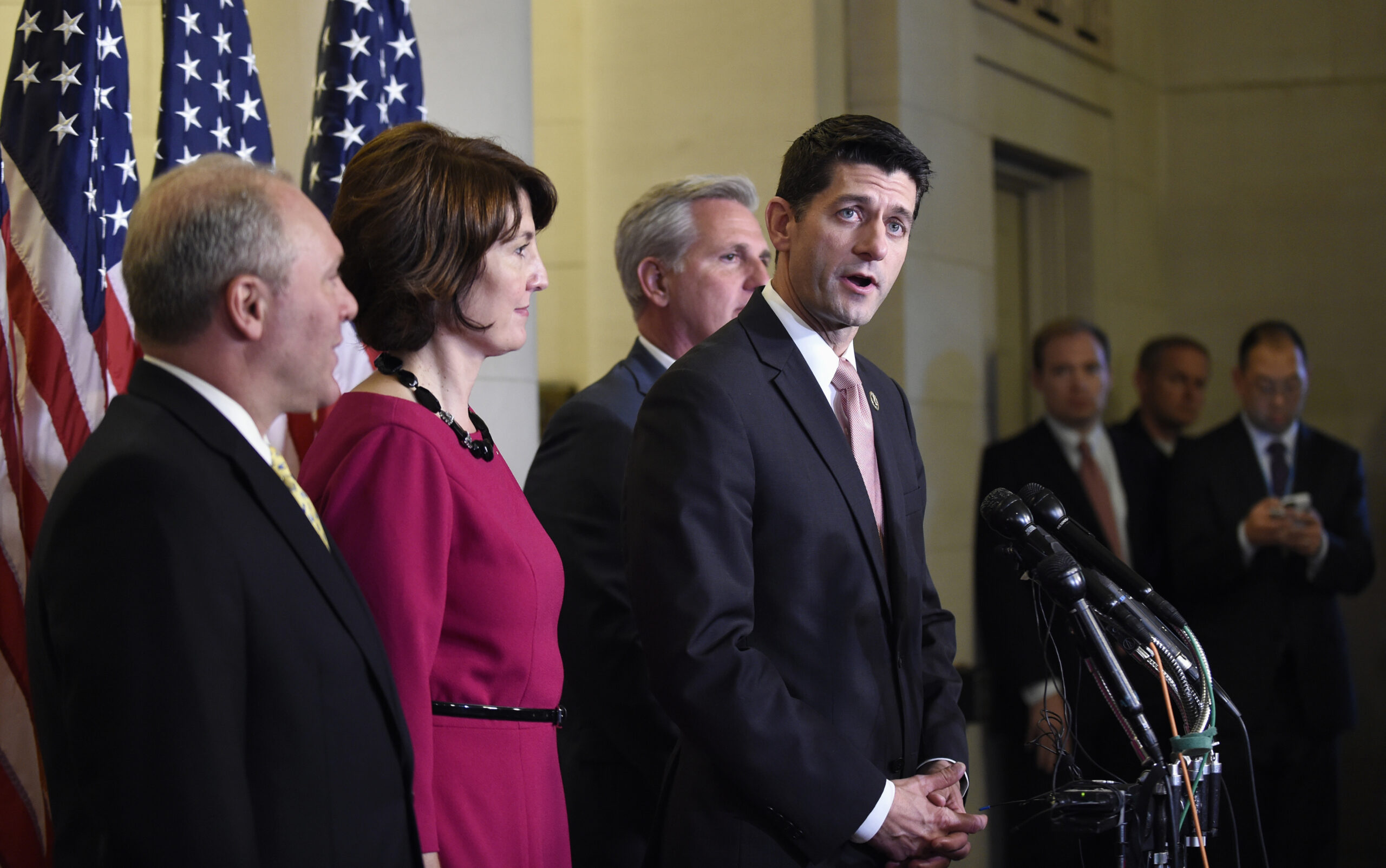 Conservatives give Ryan few months to walk the walk