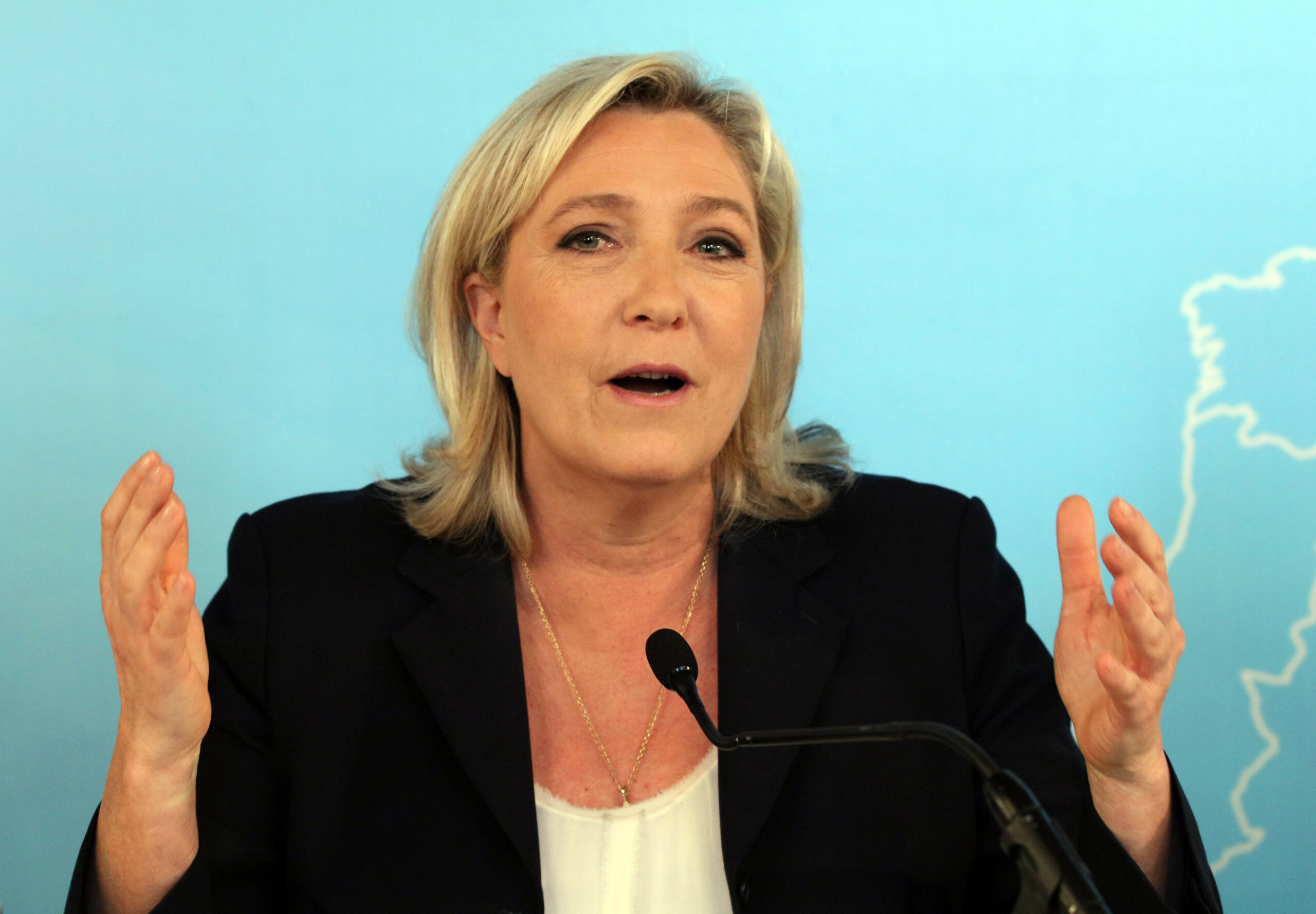 Far right French leader promises ‘Brexit’ for her country