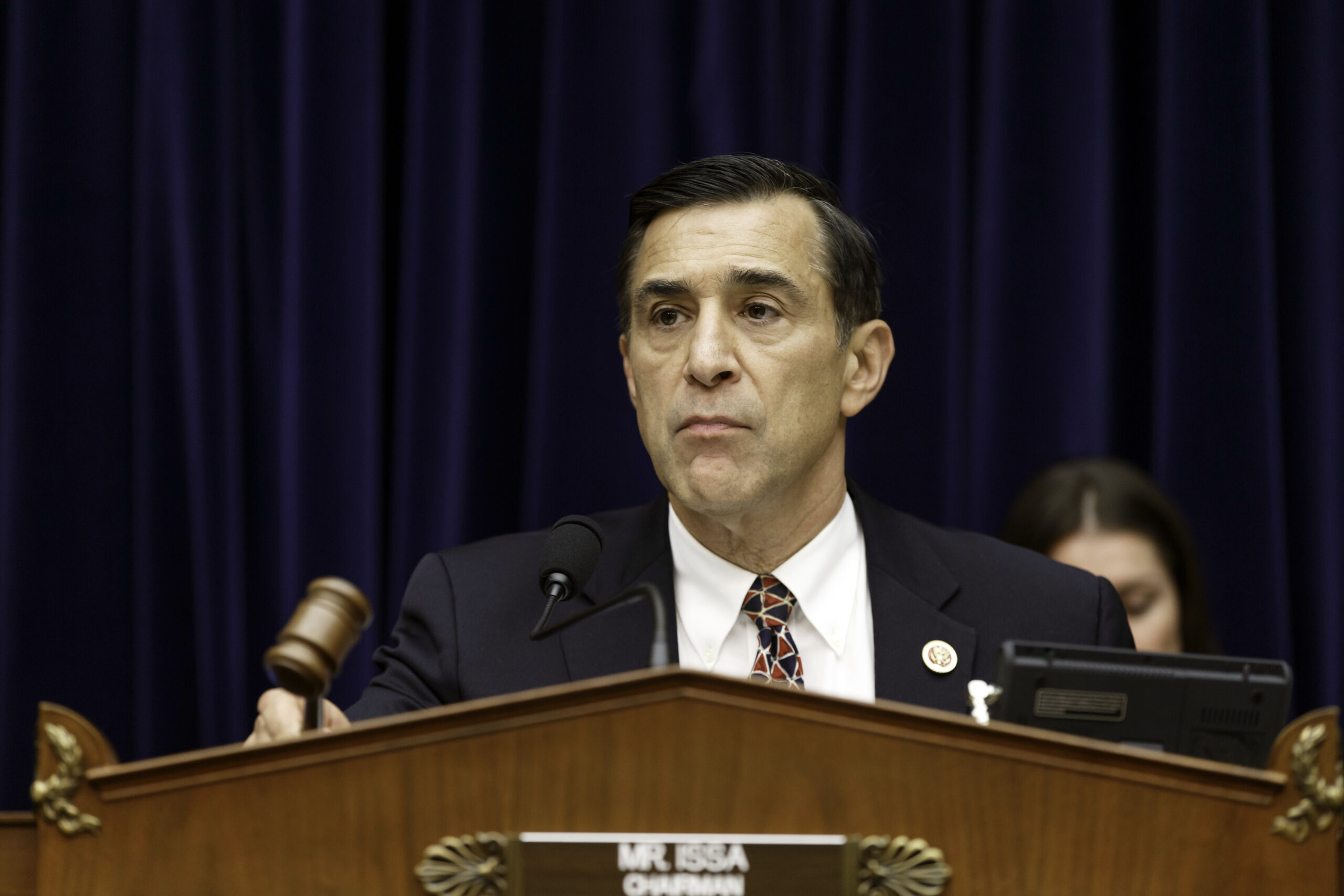 Issa regains a gavel