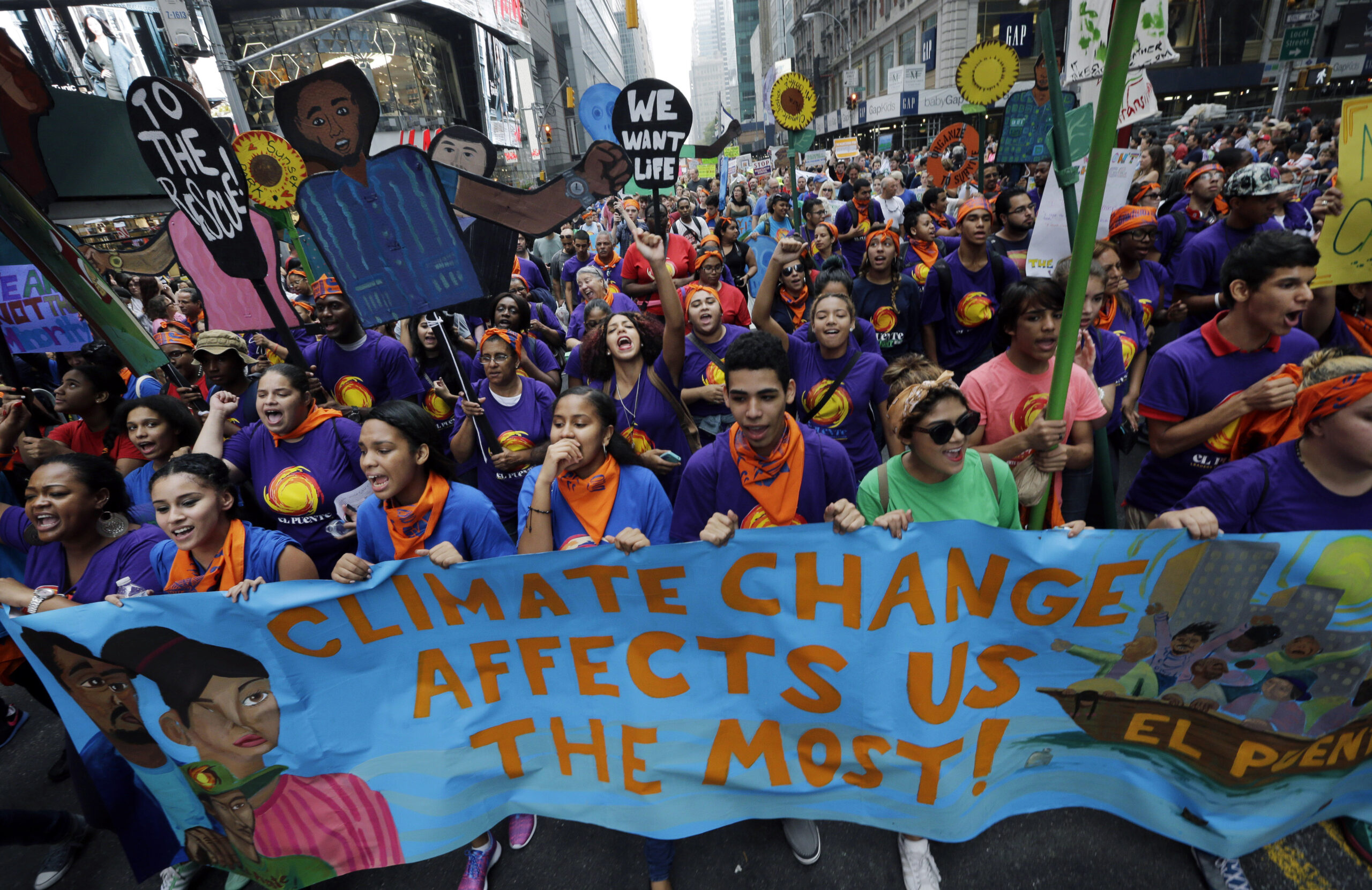 Poll: Americans worry _ can government protect us?