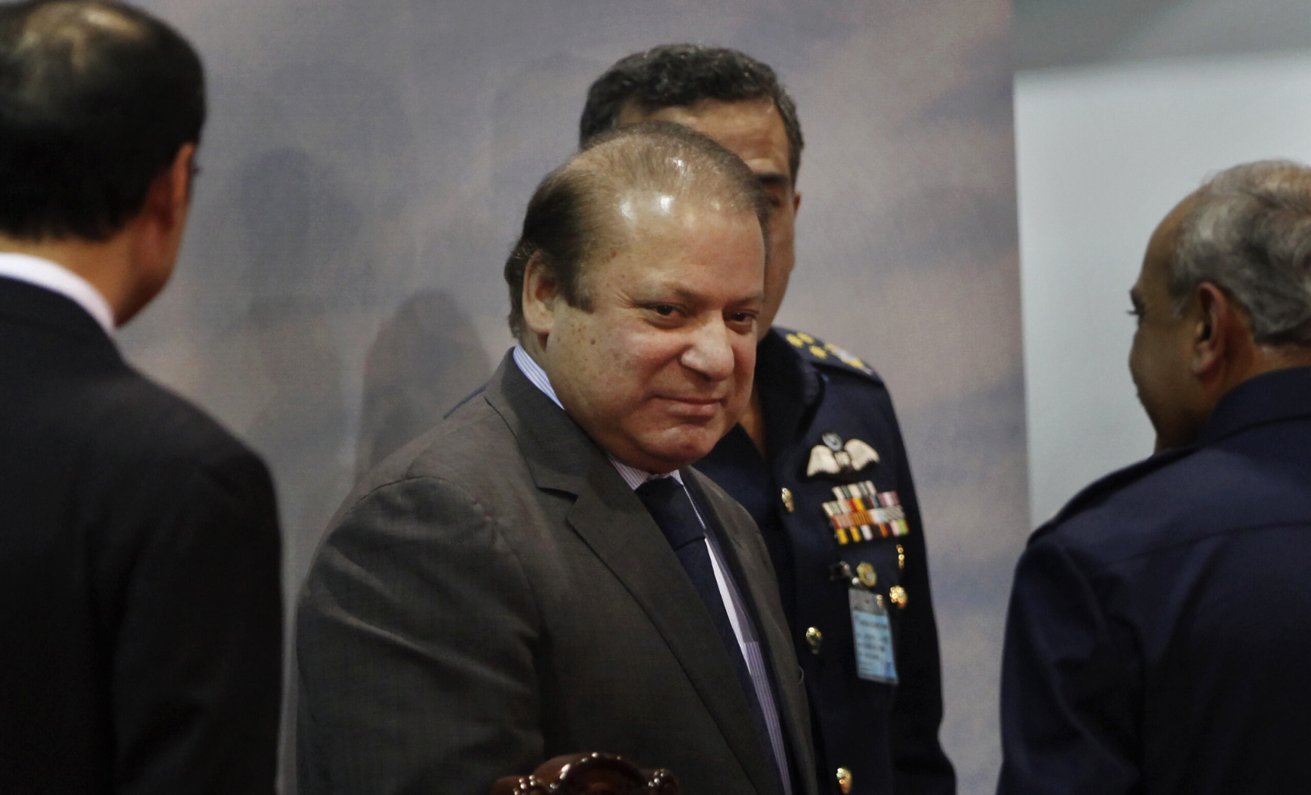 Pakistani PM pushing for militant peace talks