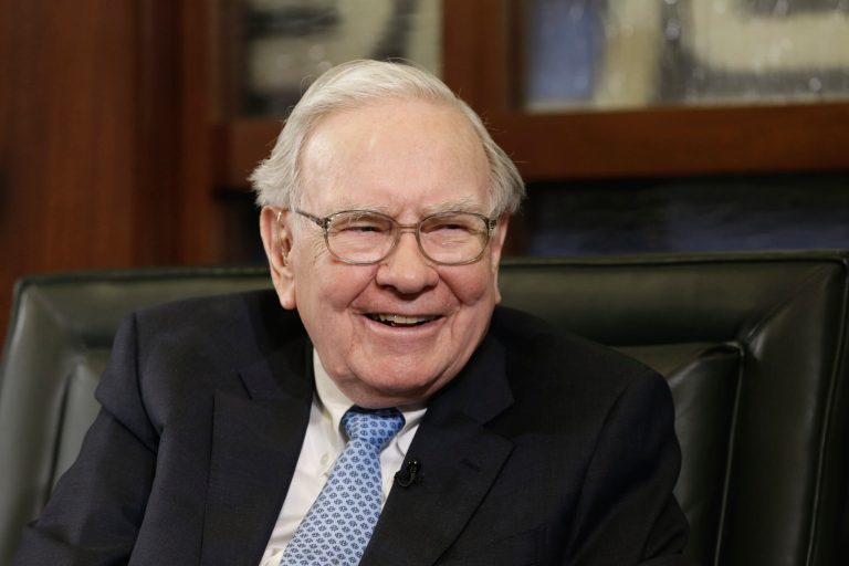 Warren Buffet, the third richest man in the world, donated $25,000 last quarter to Ready For Hillary. (AP Photo)