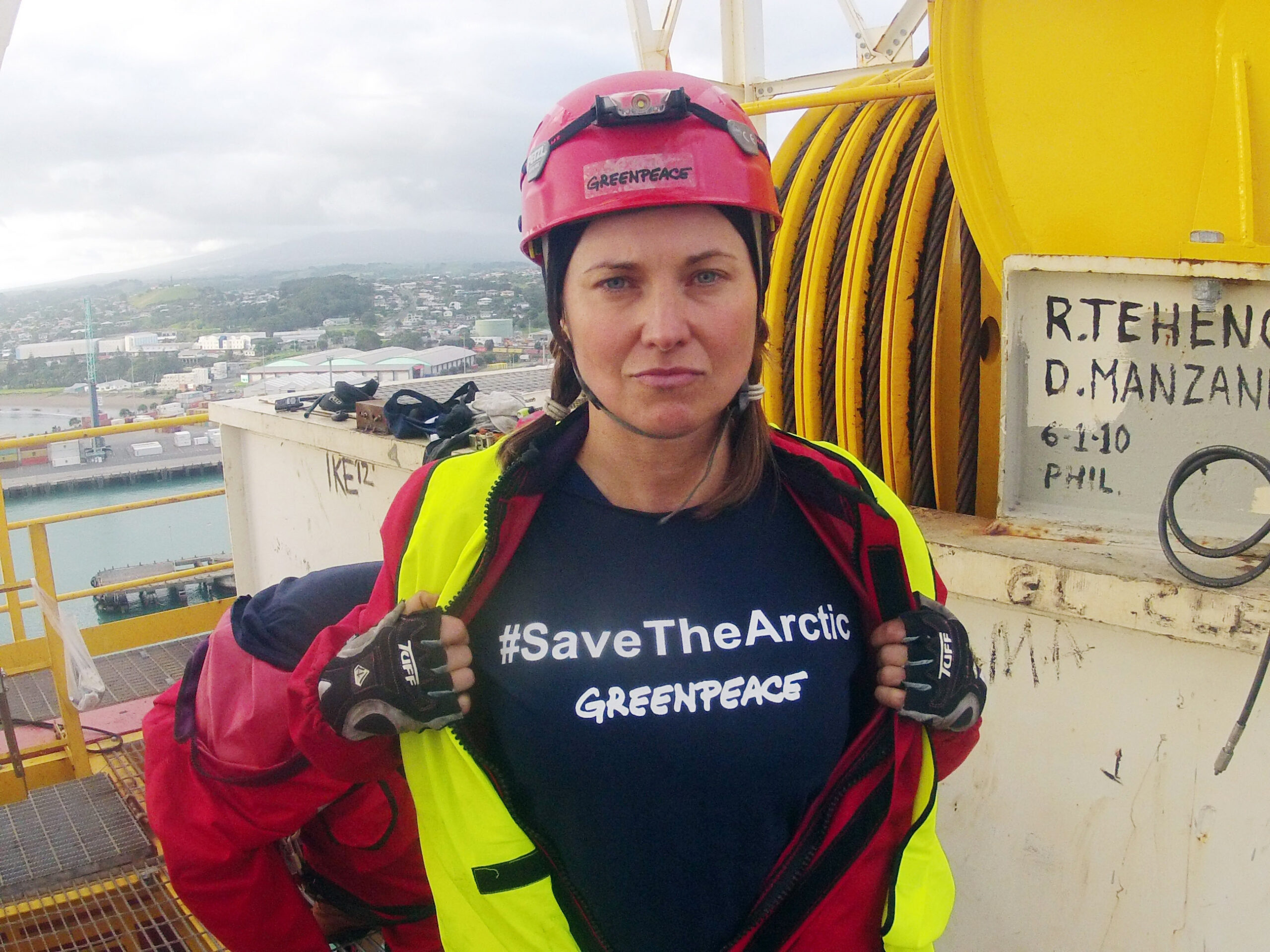 Actress Lucy Lawless pleads guilty to trespass