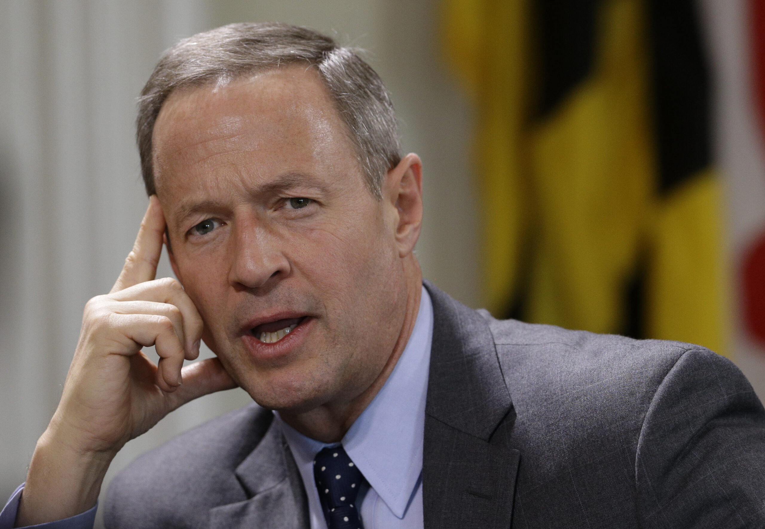 Democratic governor dodges question about Democrats not wanting to campaign with Obama