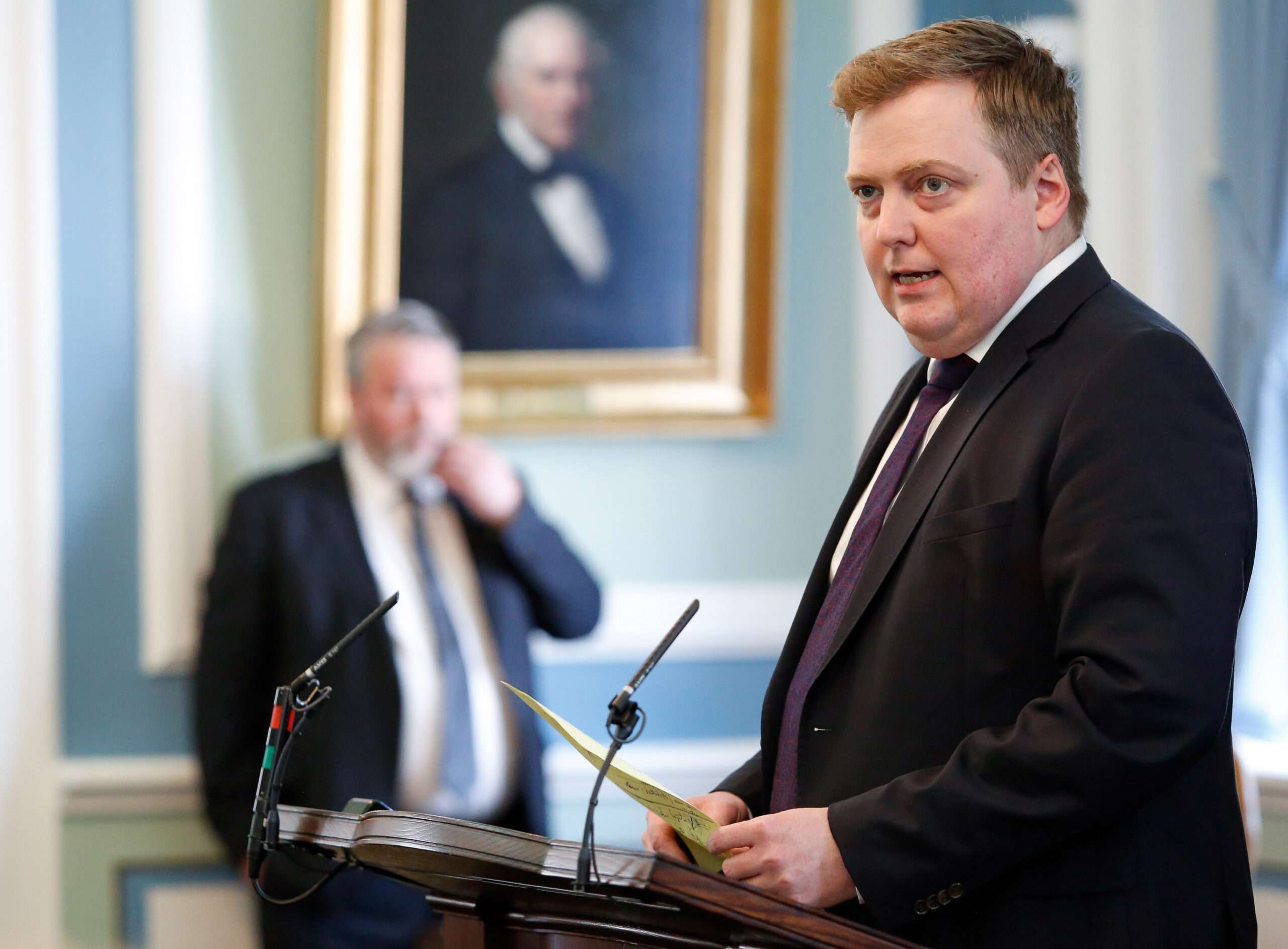 Iceland’s prime minister resigns after being named in Panama Papers leak