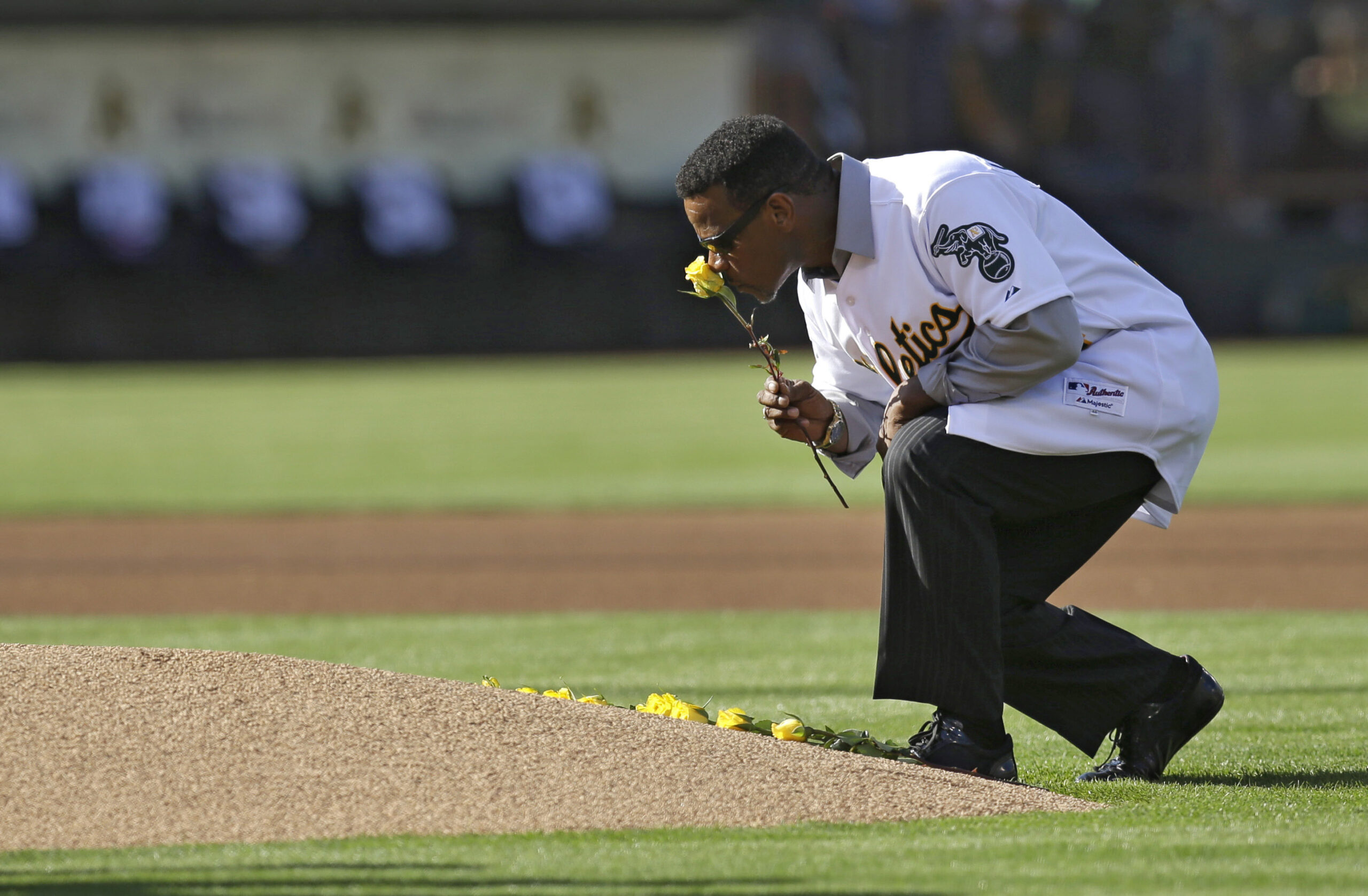 A’s agree to 10-year lease to stay in Oakland