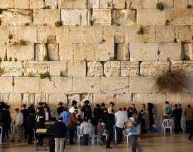 Democrats Rebuke Obama: Israel Is “Not a Punching Bag”