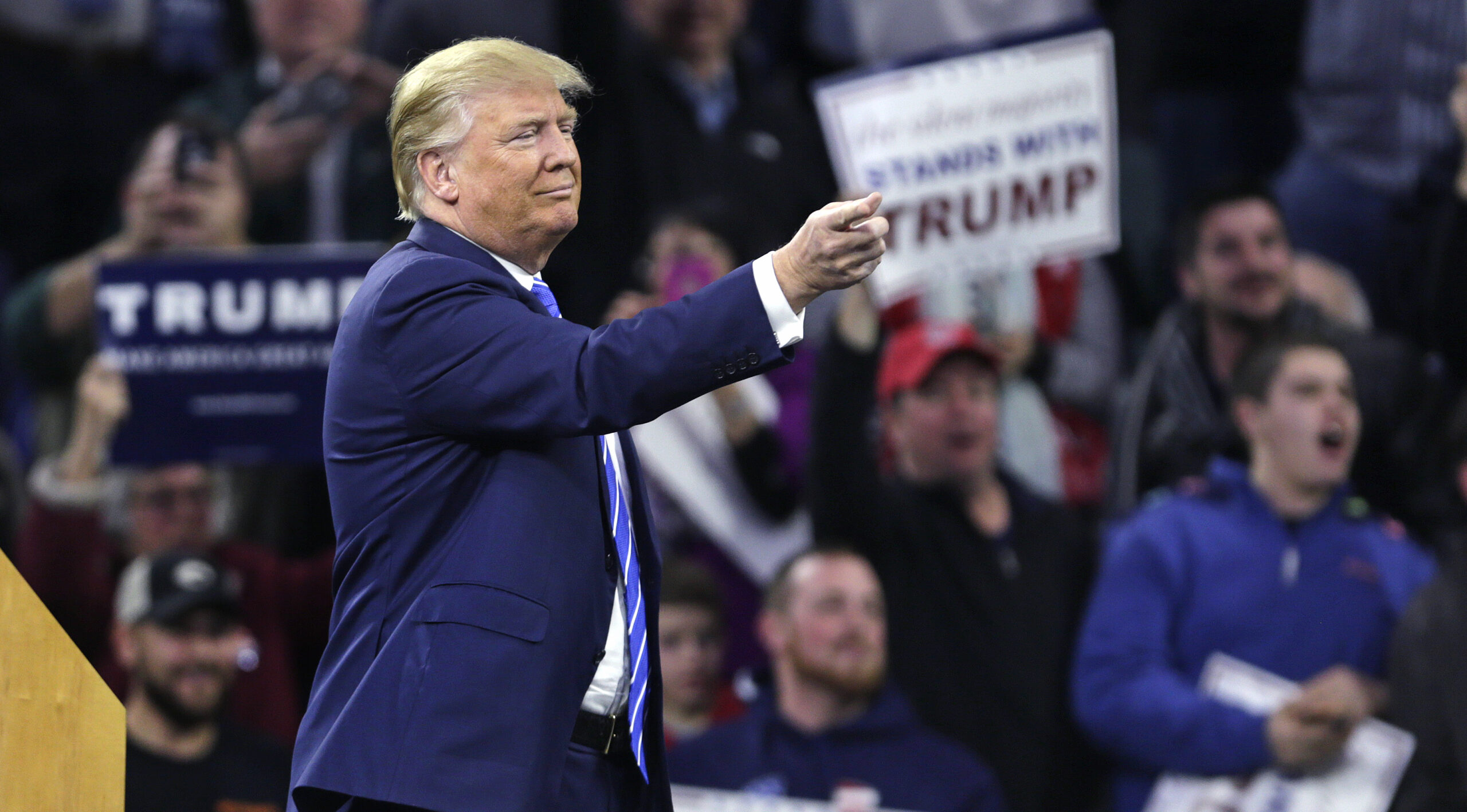 Trump faces incessant interruptions at Mass. rally
