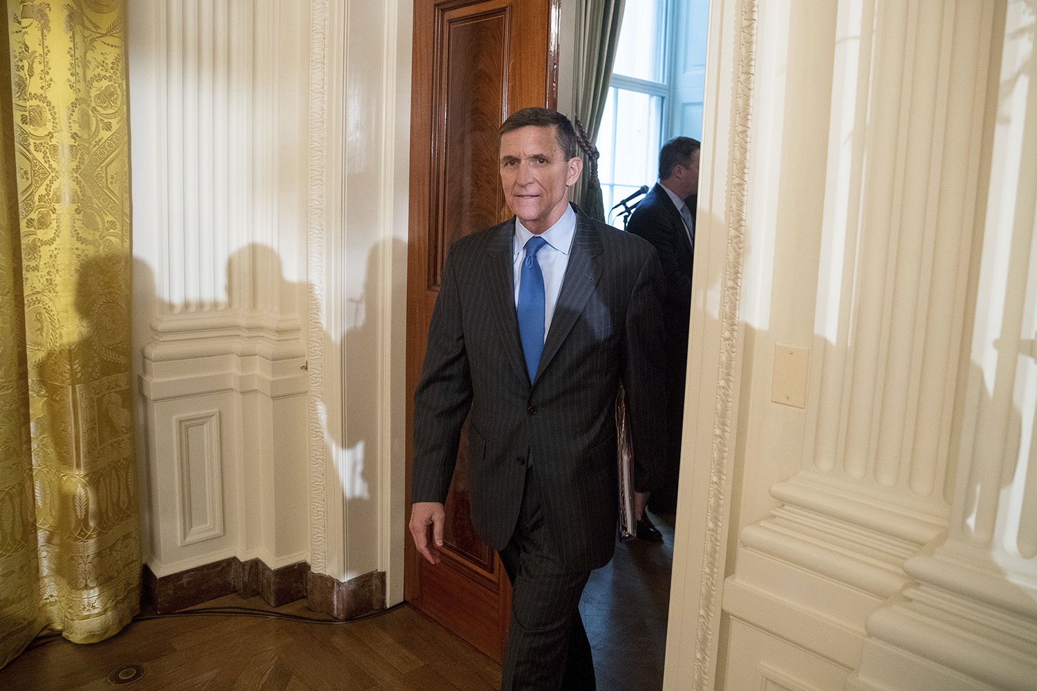 Report: FBI clears Flynn of wrongdoing in talk with Russian ambassador