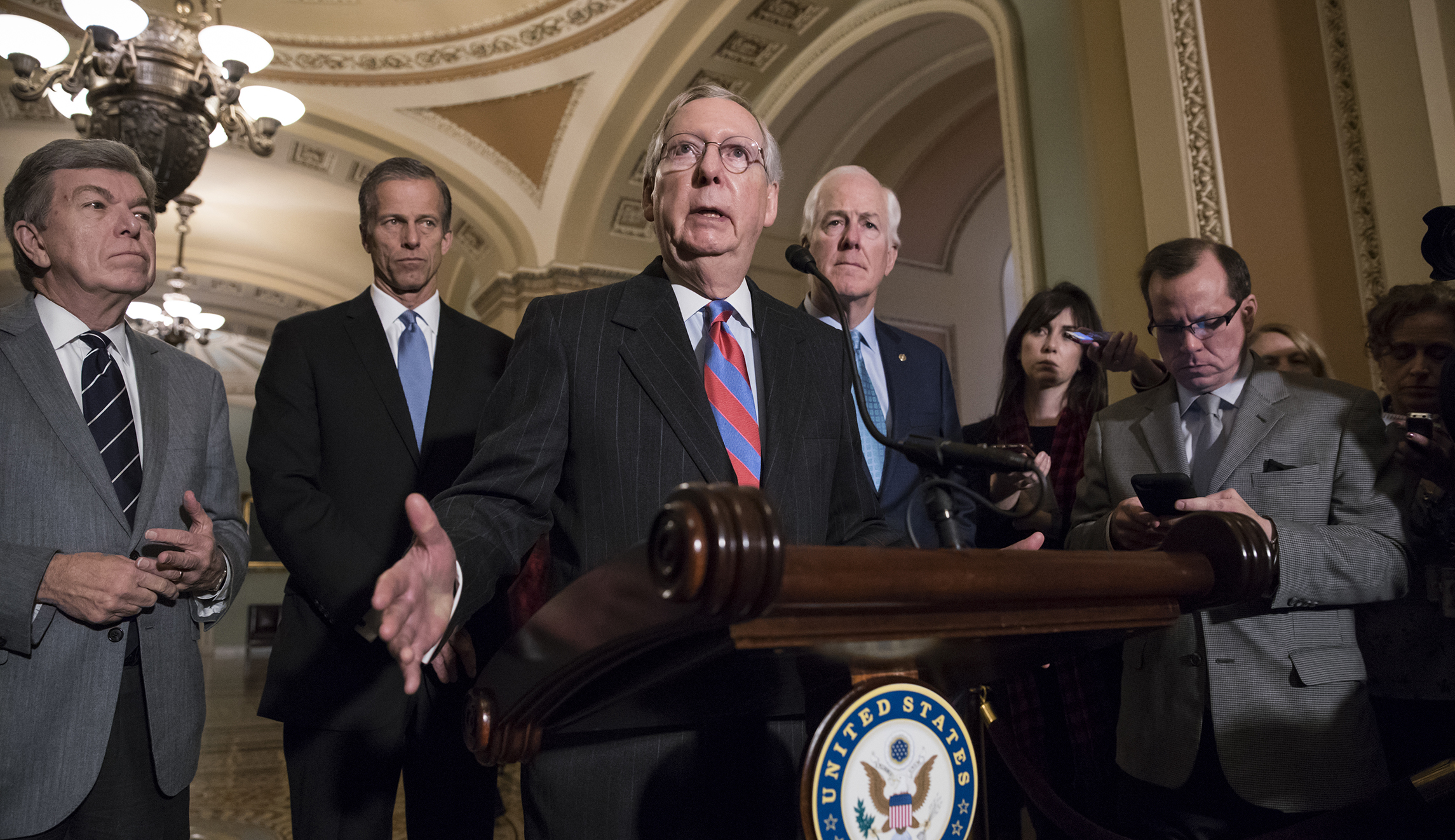Mitch McConnell names GOP senators for tax bill conference committee