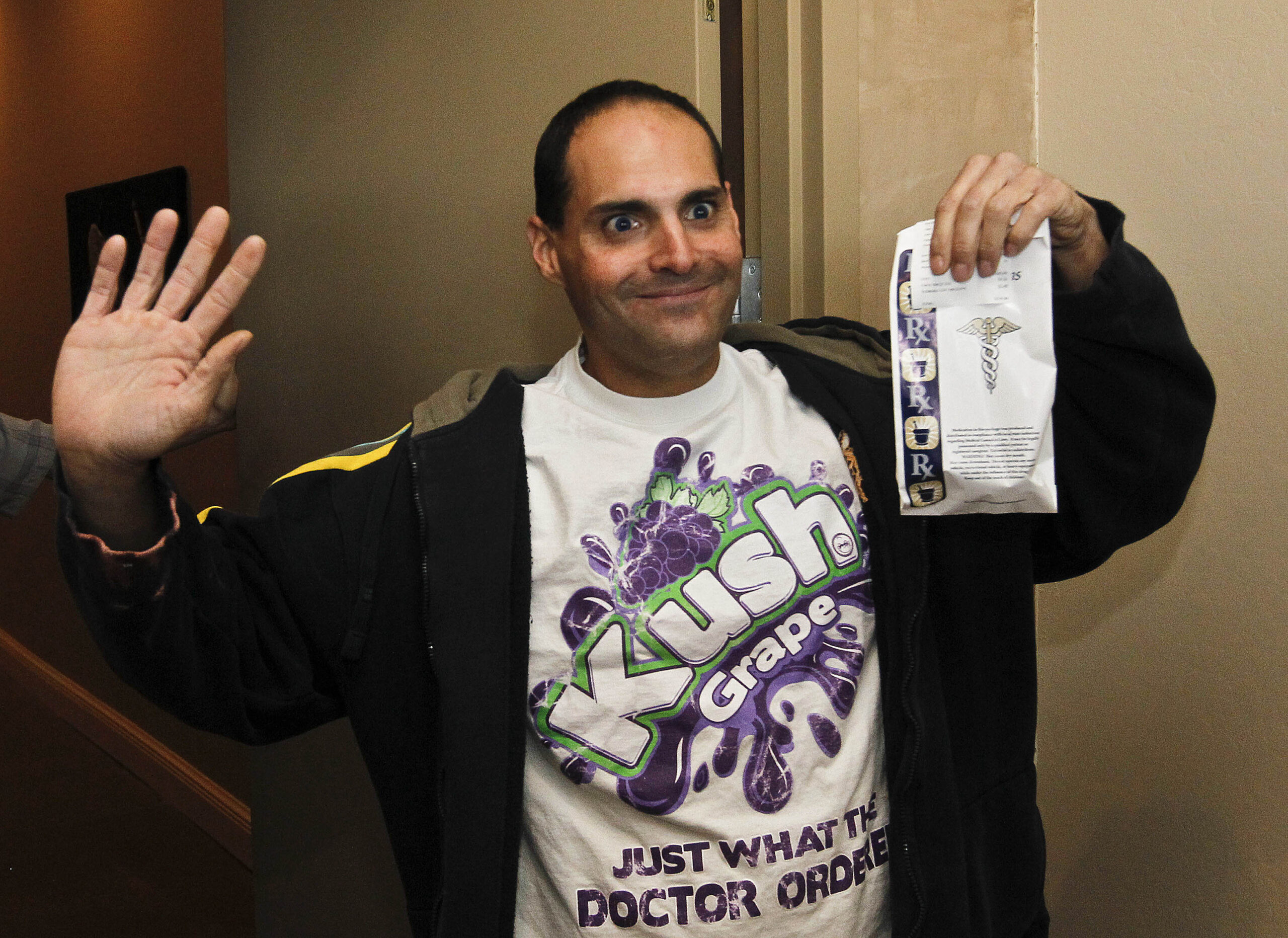 First medical marijuana dispensary opens in Ariz.
