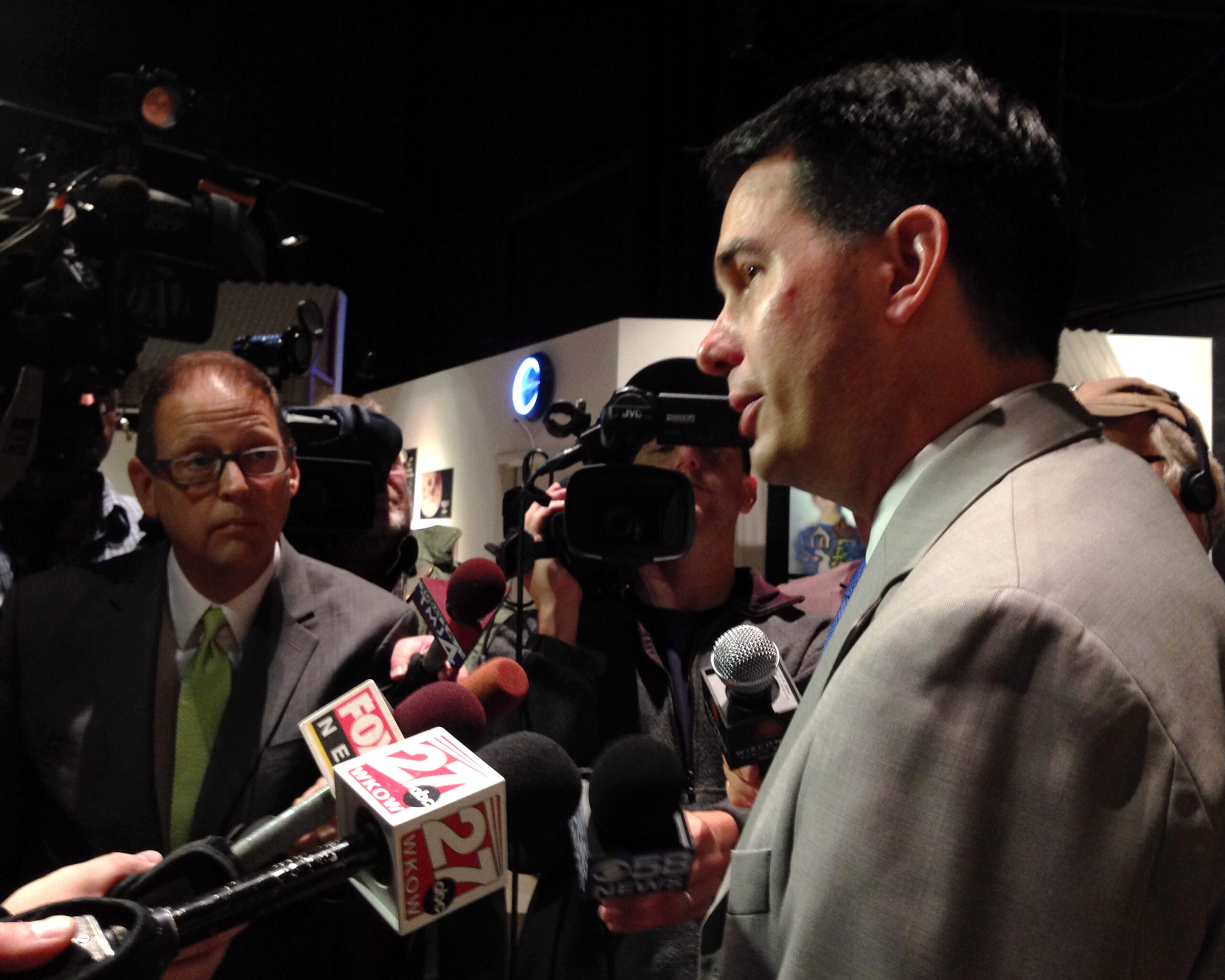 Walker says he would back anti-outsourcing rules